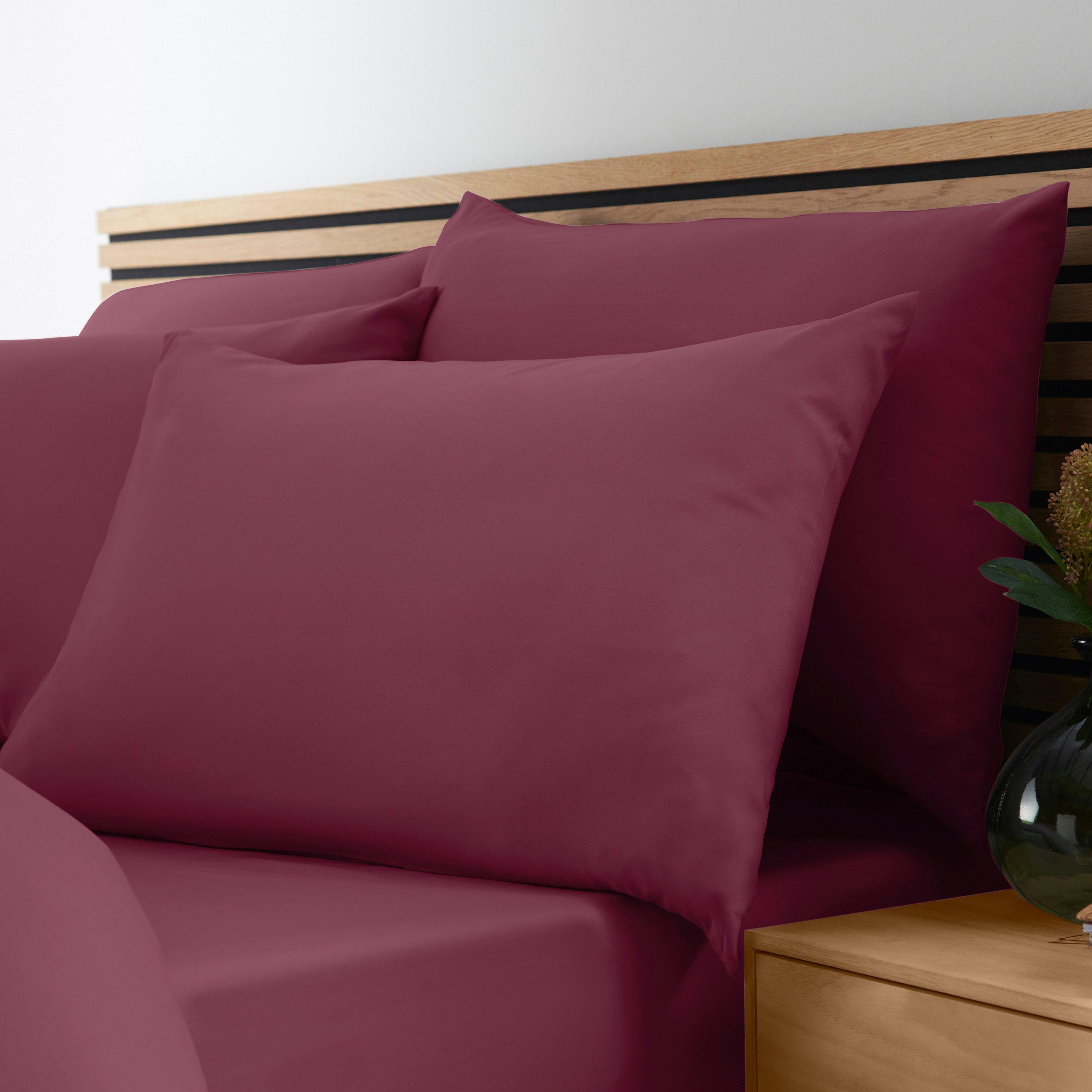 Burgundy - Catherine Lansfield - So Soft Non-Iron Standard Pack of 4 Pillowcases - 2