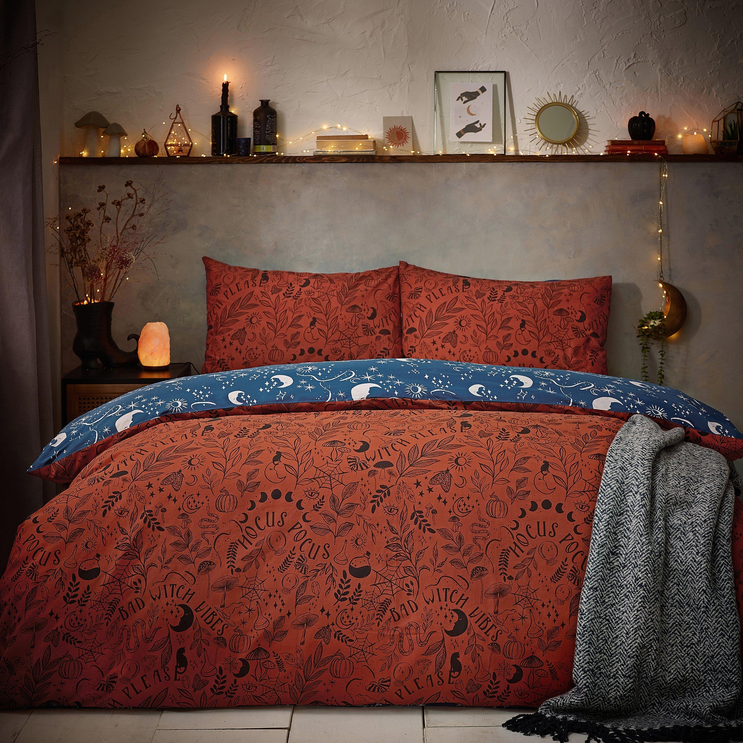 Rust - furn. - Witchy Vibes Reversible Duvet Set - 4