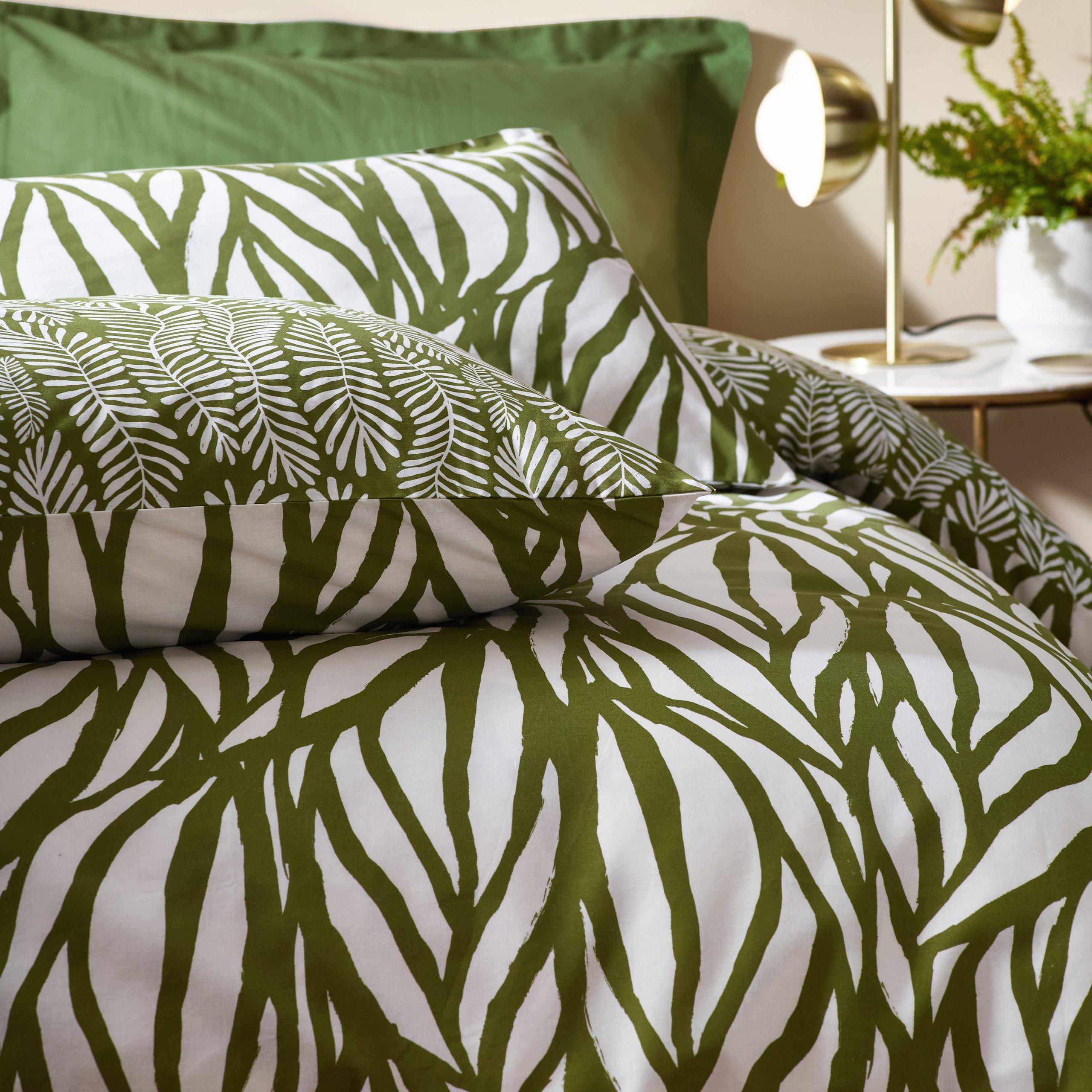 Olive - Hoem - Frond Abstract Cotton Rich Reversible Duvet Set - 4