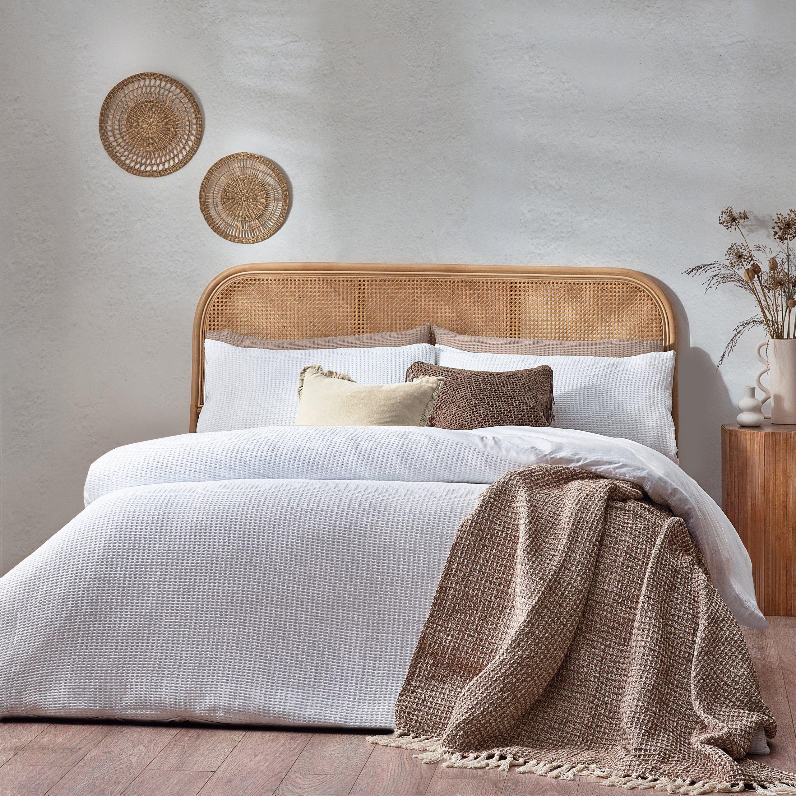 Yard  Chunky Waffle Cotton Duvet Set - White - Super King