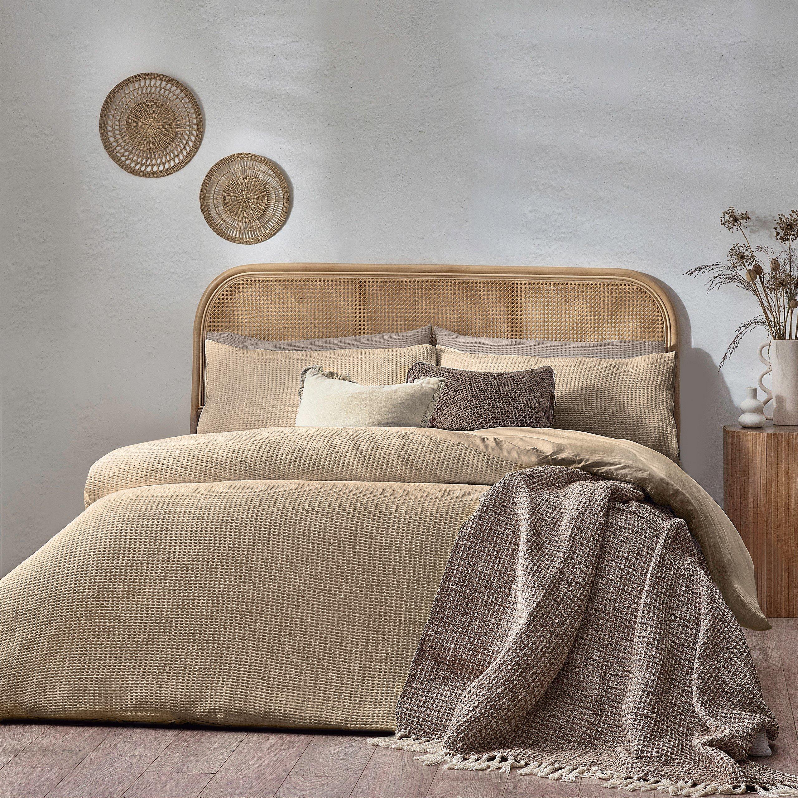 Yard  Chunky Waffle Cotton Duvet Set - Linen - Super King