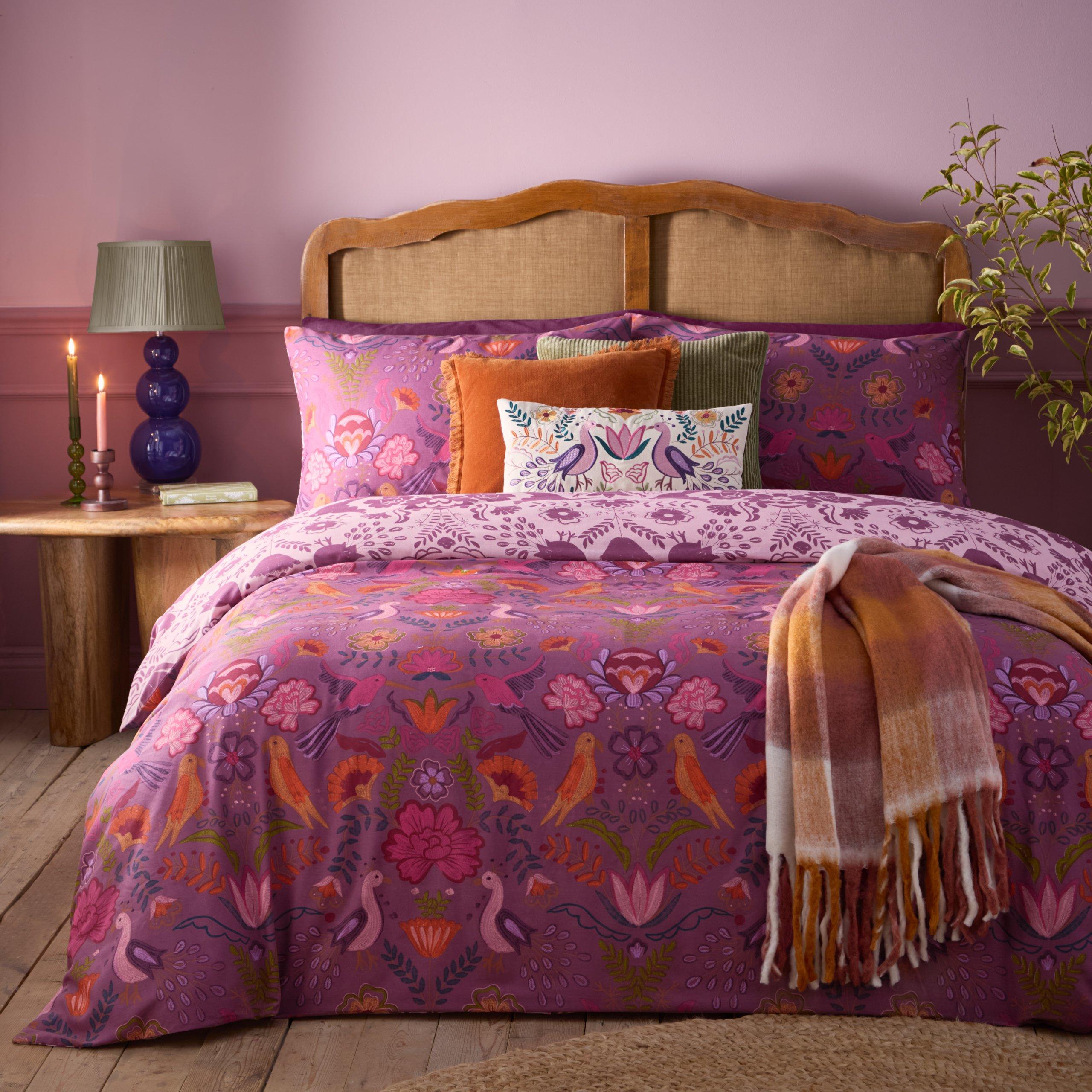 Furn.  Broderie Floral Reversible Duvet Set - Damson - King