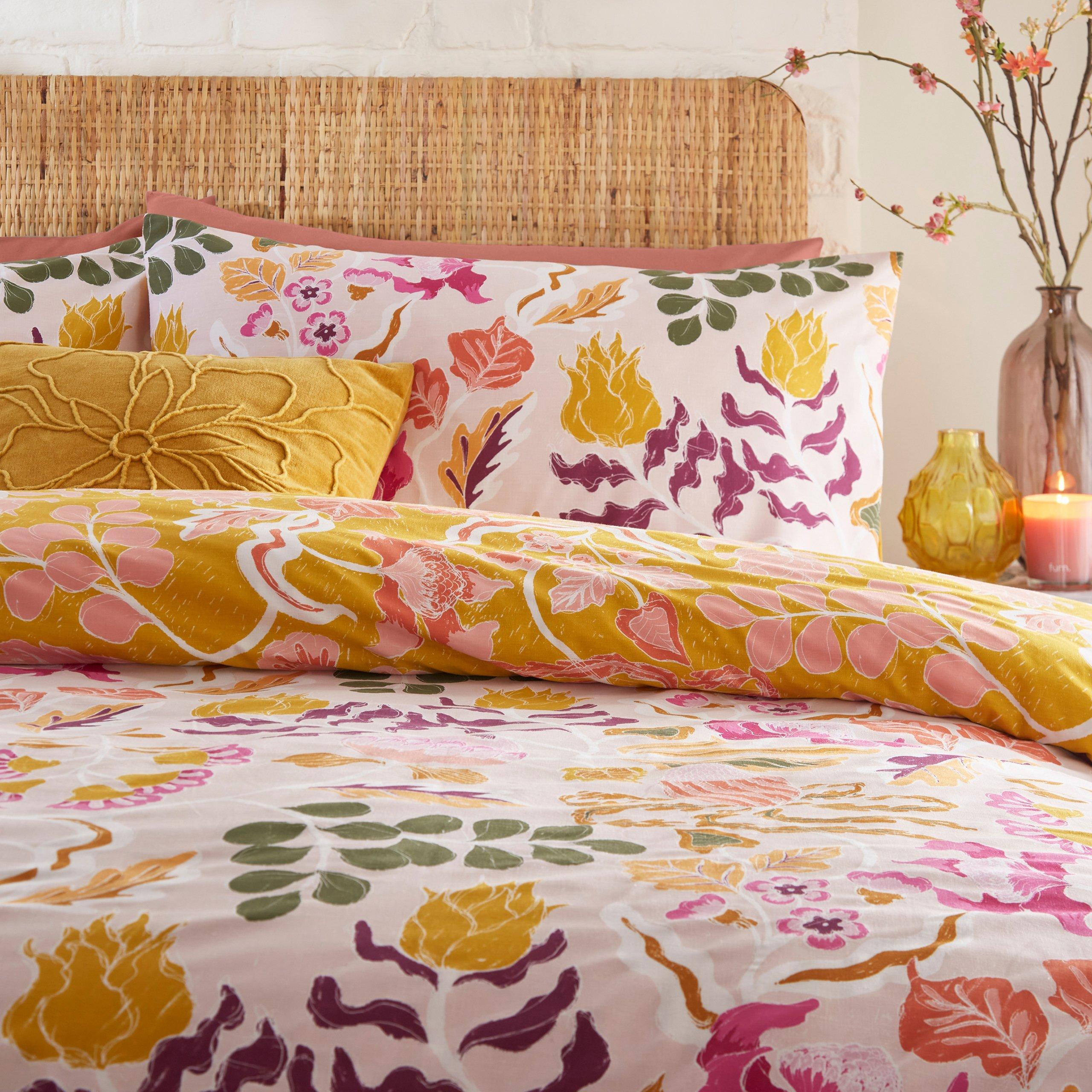Pink - furn. - Protea Floral Reversible Duvet Set - 4