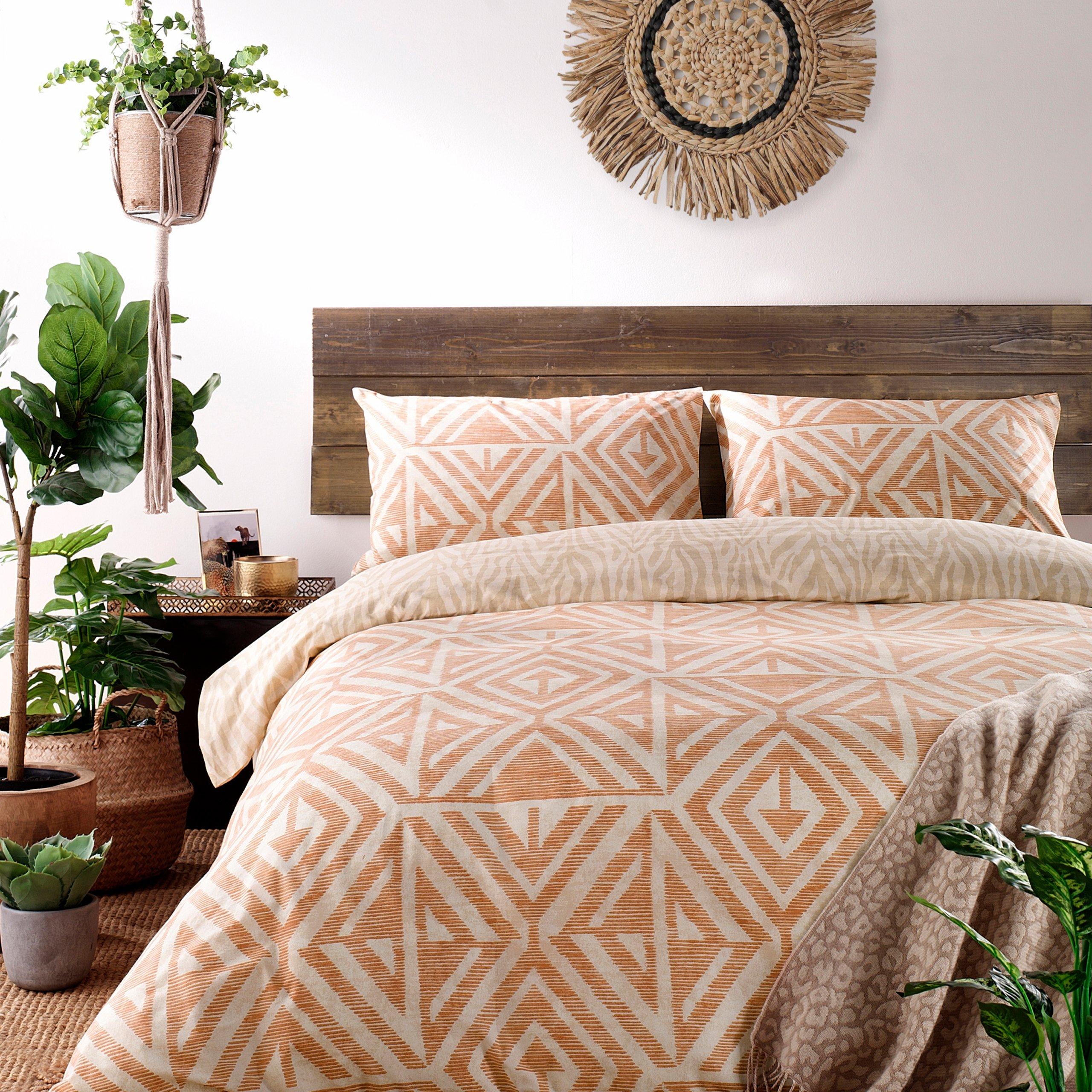 Furn.  Tanza Global Geometric Duvet Set - Terracotta - King