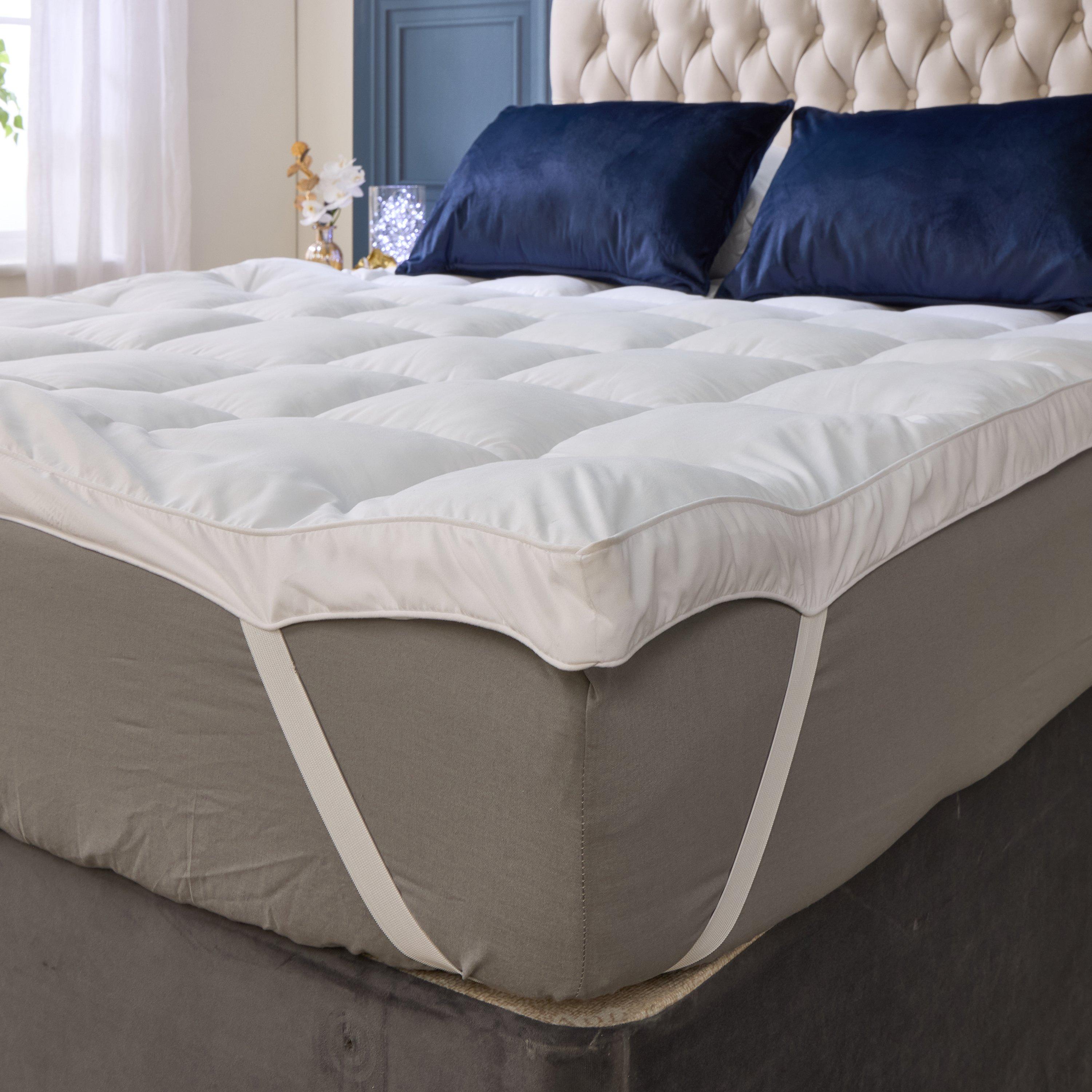 White - Downland - The Luxury Cloud 5cm Mattress Topper - 5