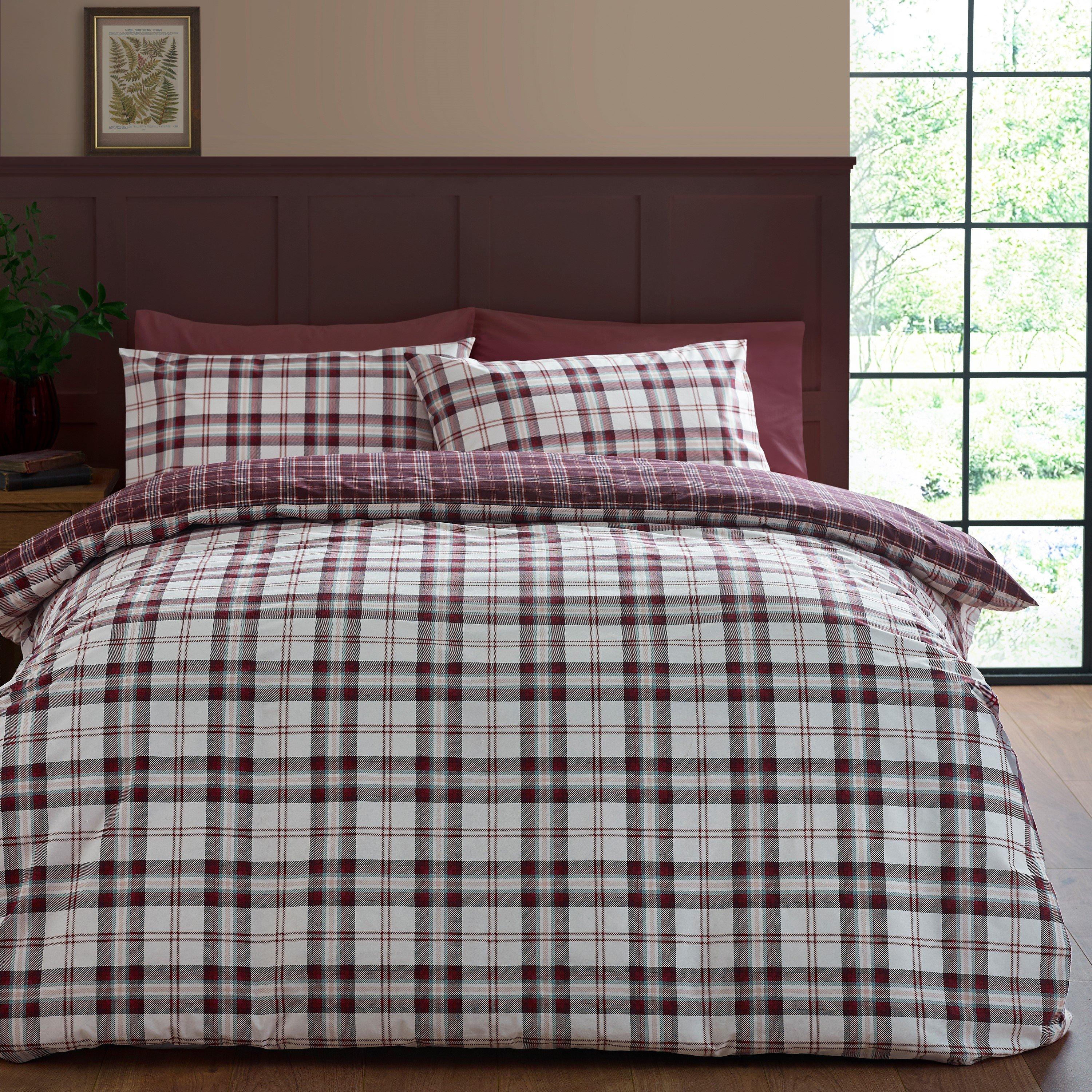 Catherine Lansfield  Kelso Check Reversible Duvet Cover Set - Plum - Single