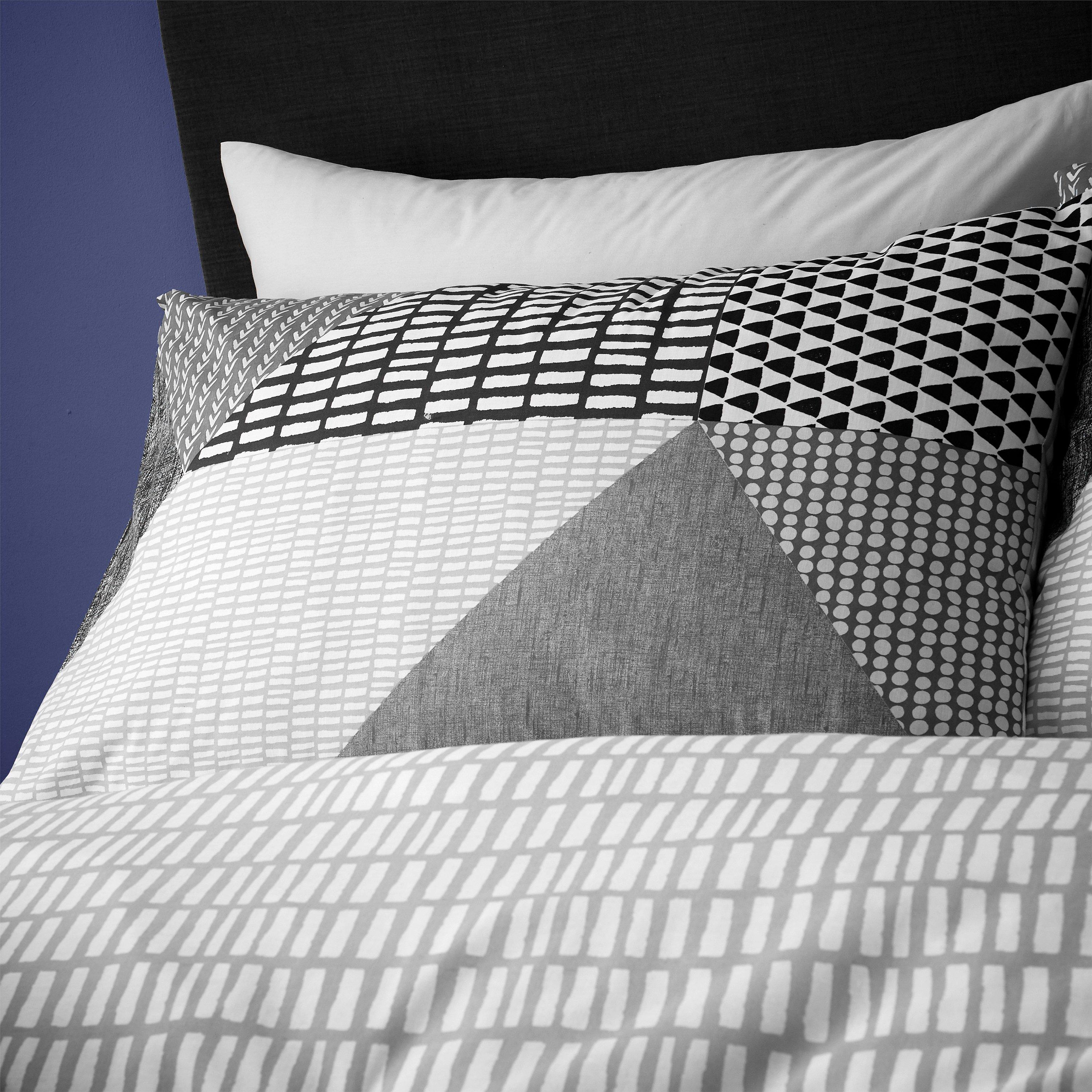Grey - Catherine Lansfield - Larsson Geo Reversible Duvet Cover Set - 2