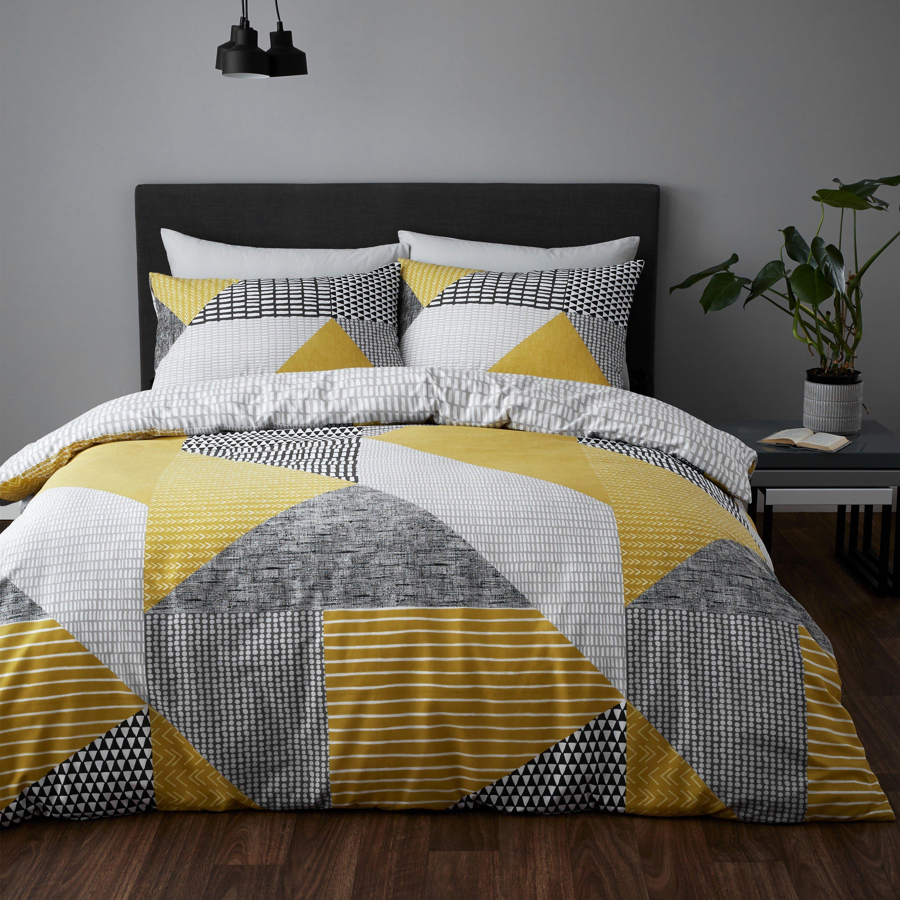 Catherine Lansfield  Larsson Geo Reversible Duvet Cover Set - Ochre - King