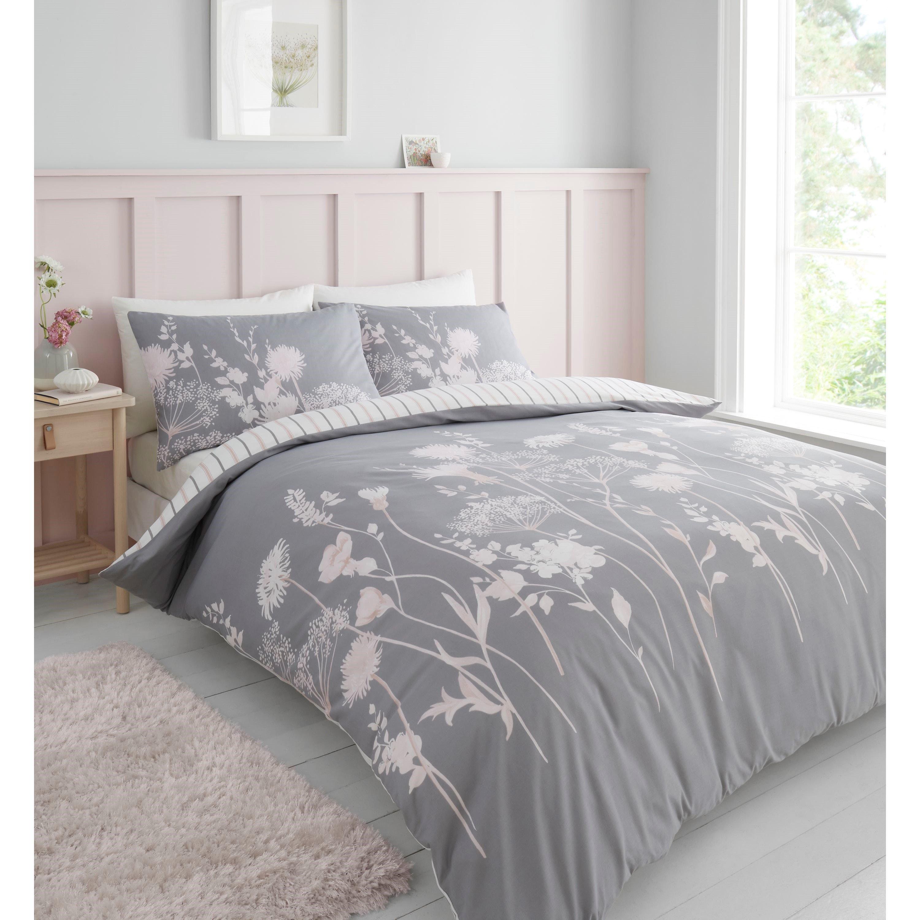 Catherine Lansfield  Meadowsweet Floral Reversible Duvet Cover Set - Pink - Super King