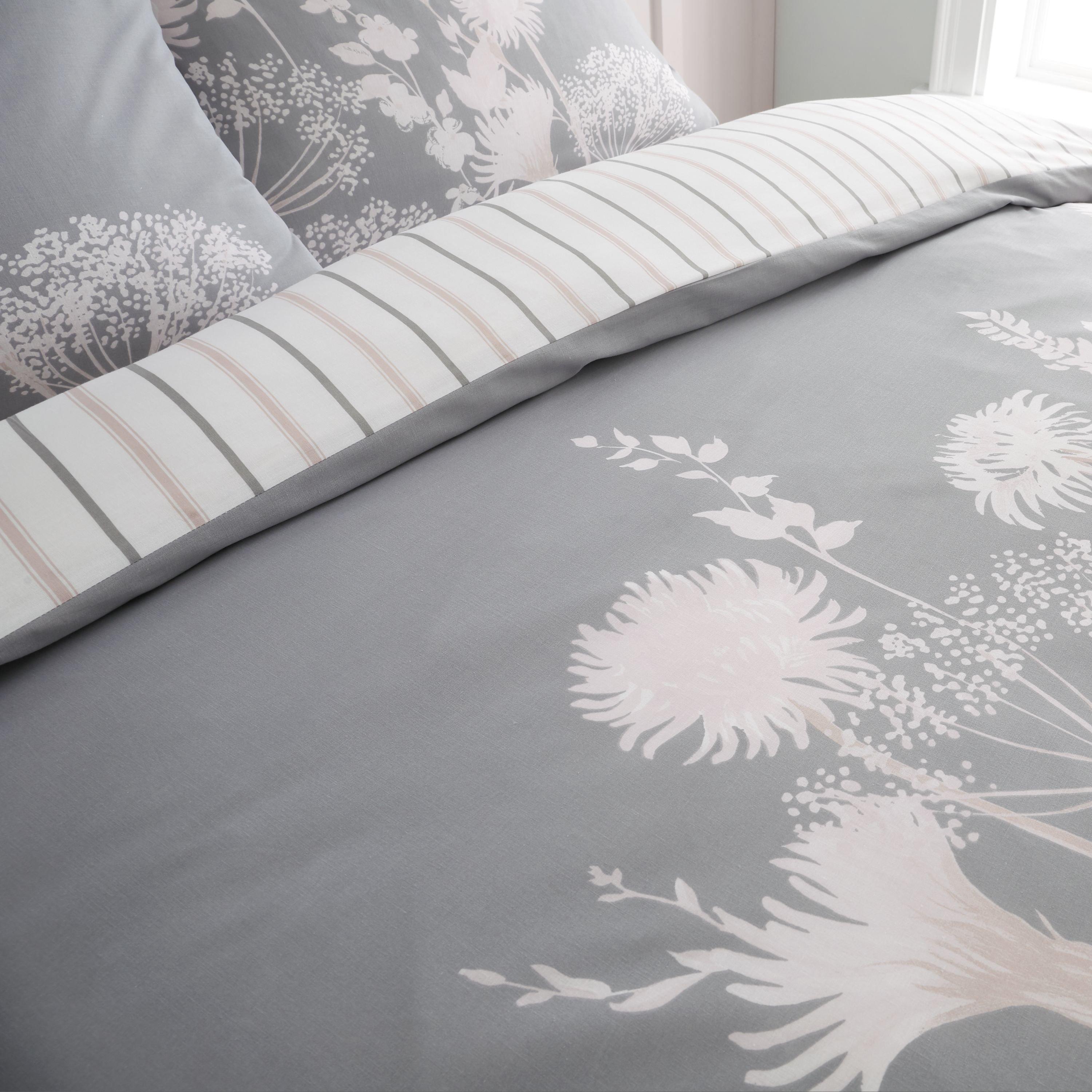 Pink - Catherine Lansfield - Meadowsweet Floral Reversible Duvet Cover Set - 3