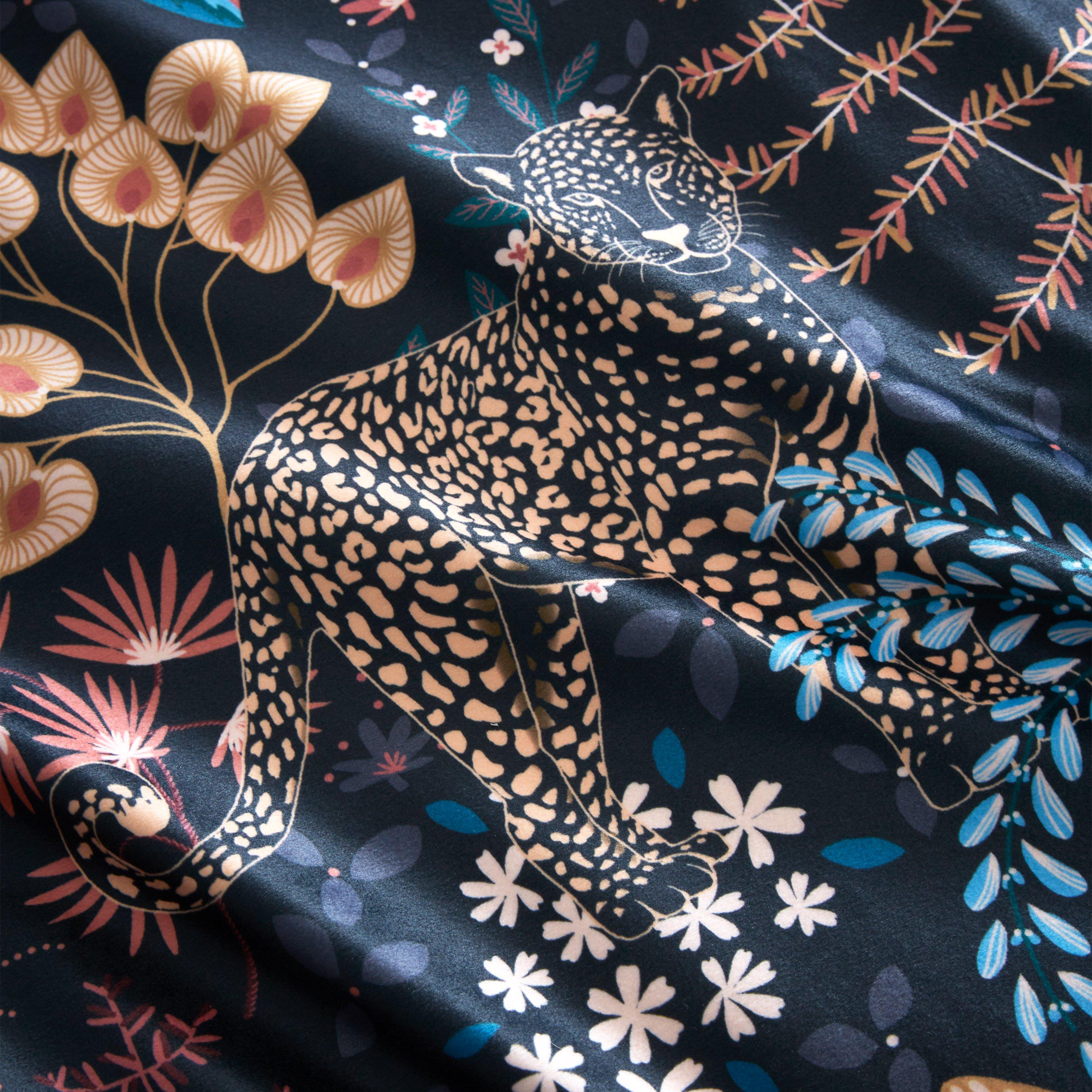 Black - Catherine Lansfield - Soft Velvet Exotic Leopard Duvet Cover Set - 4