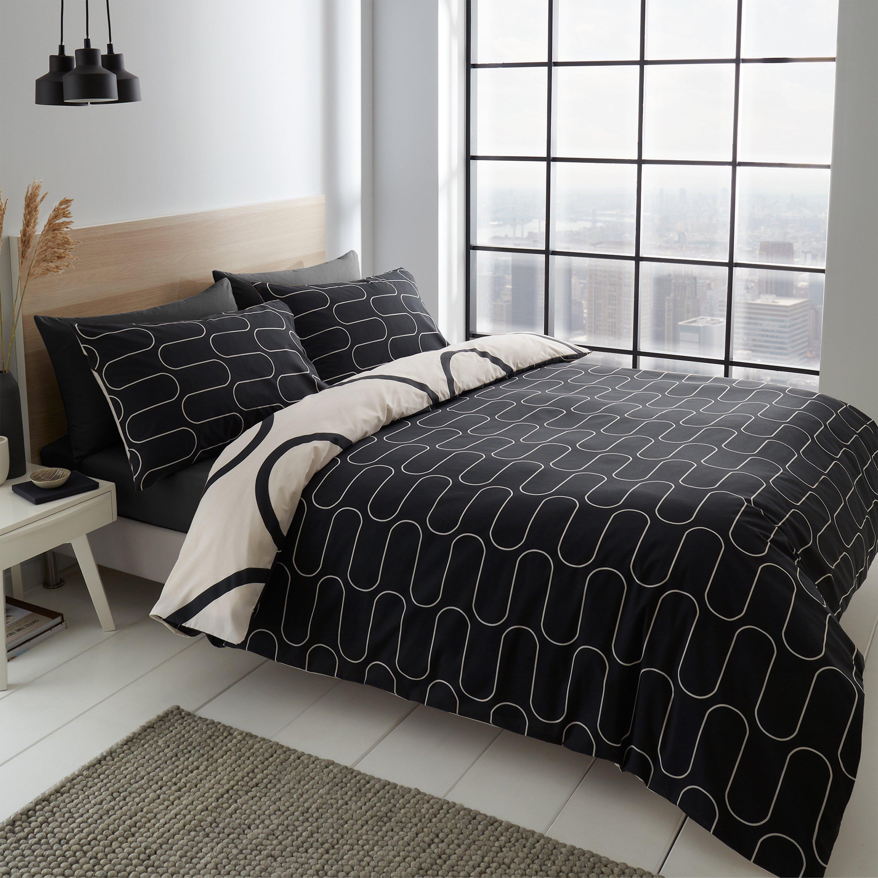 Black - Catherine Lansfield - Linear Curve Geometric Reversible Duvet Cover Set - 2