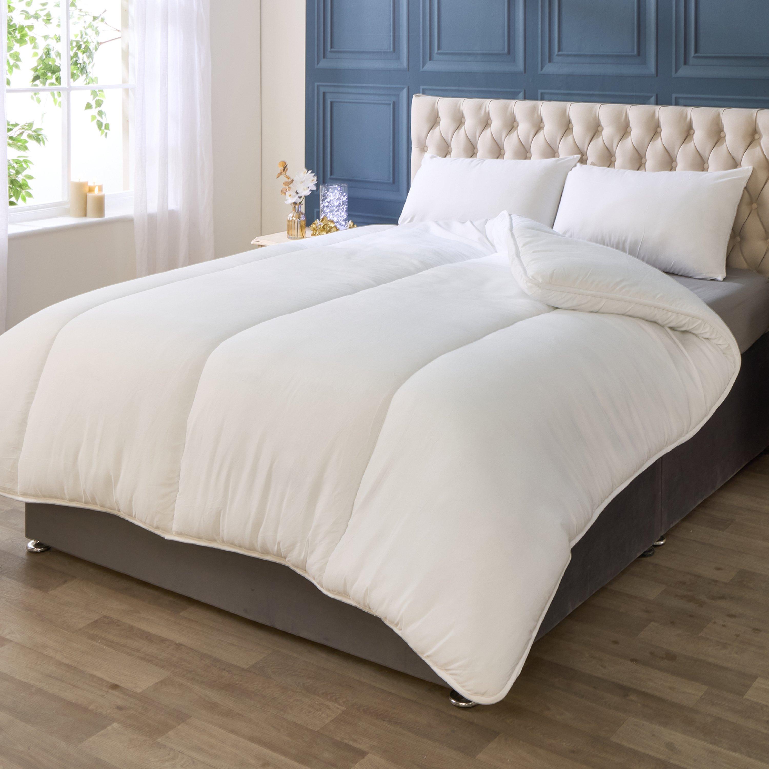 White - Downland - Arctic Nights 18 Tog Duvet - 2