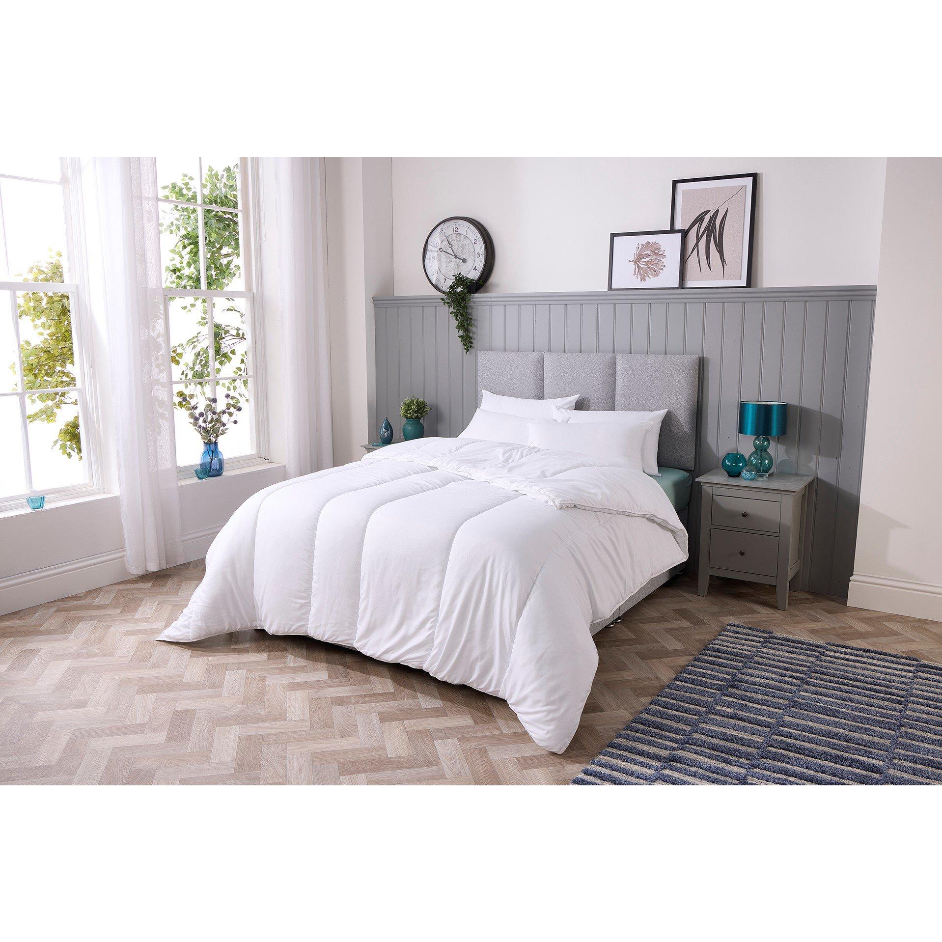White - Downland - 4.5 Tog Soft Like Down Hollowfibre Duvet - 3