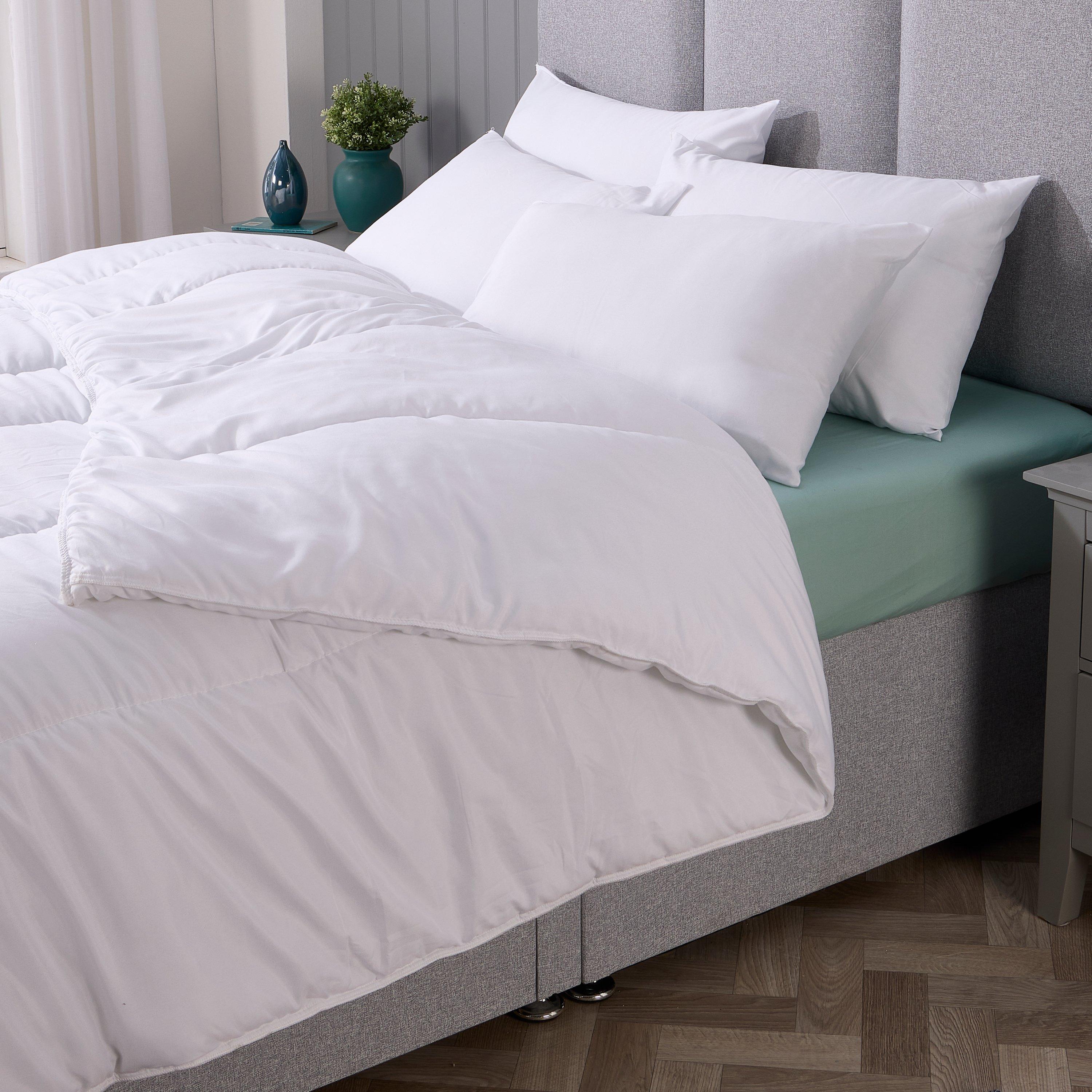 White - Downland - 4.5 Tog Soft Like Down Hollowfibre Duvet - 5