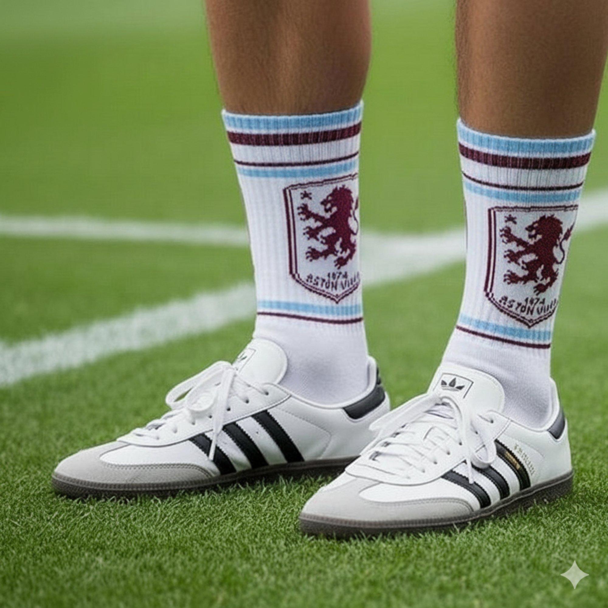 AVFC Crest - Team - Football Officially Licensed Socks 2-Pack Size 7-11 Unisex - 4
