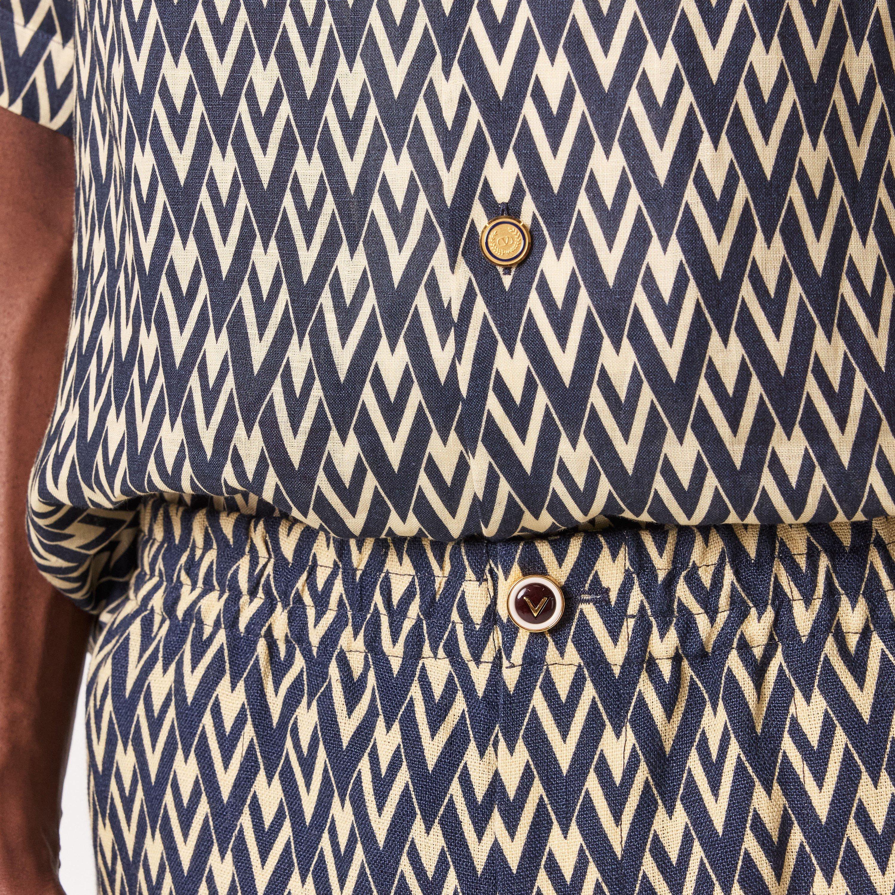 Navy/Cream - Valentino - V Emblem Shorts - 5