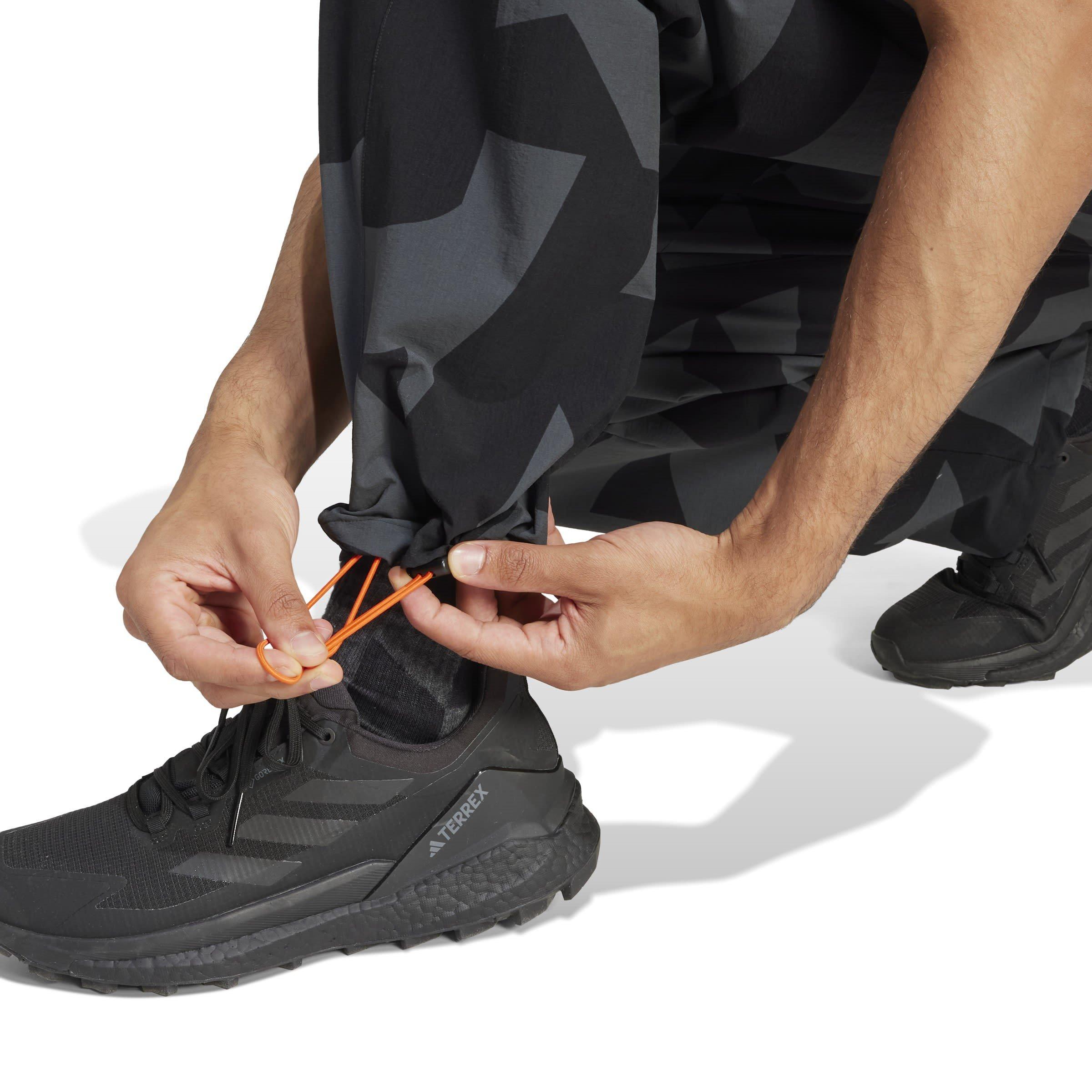 Zwart/Grijs AOP - adidas - Terrex Xploric Printed Cargo Joggers Mens - 5
