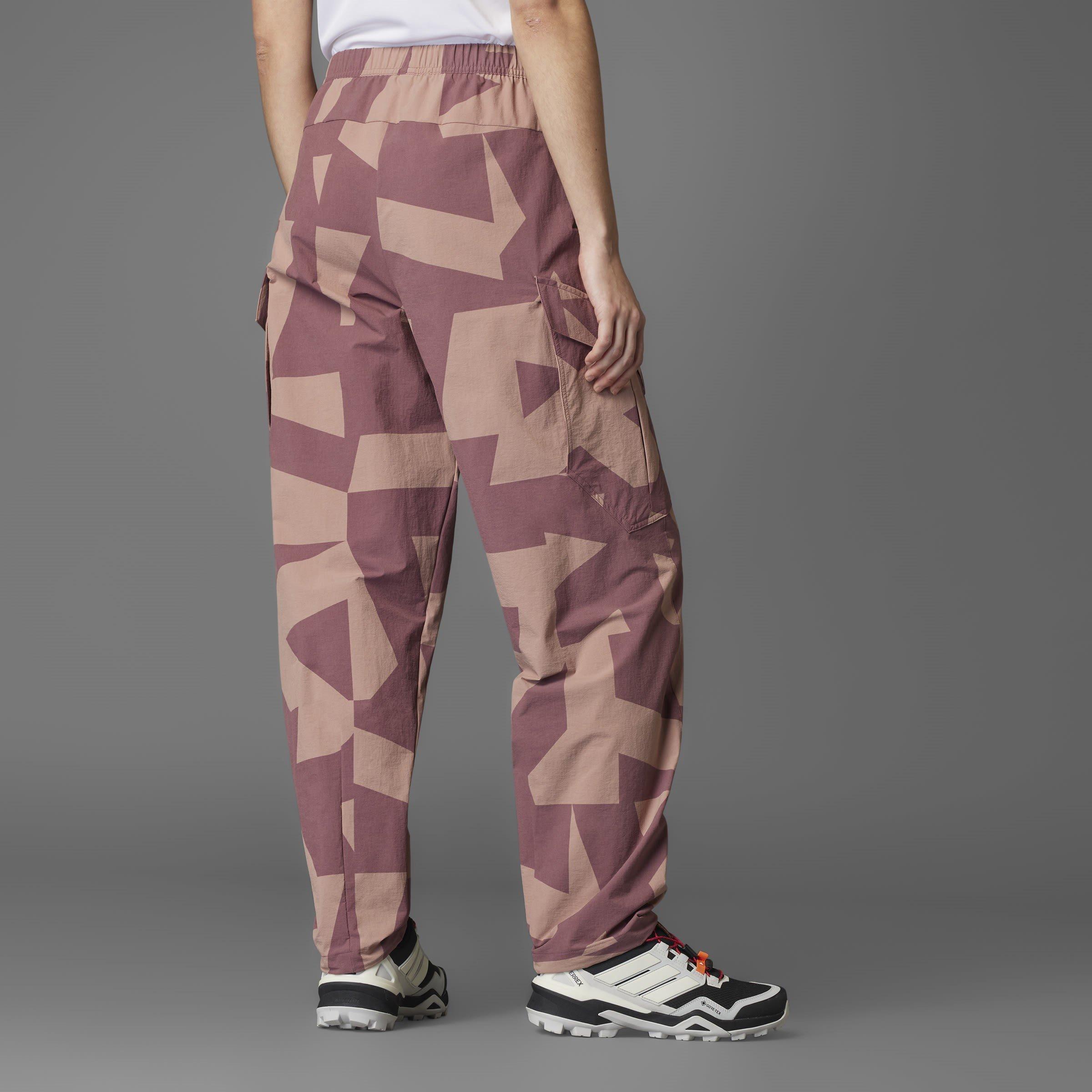 Leises Karmesinrot - adidas - Terrex Xploric Cargo Joggers Printed Womens - 12