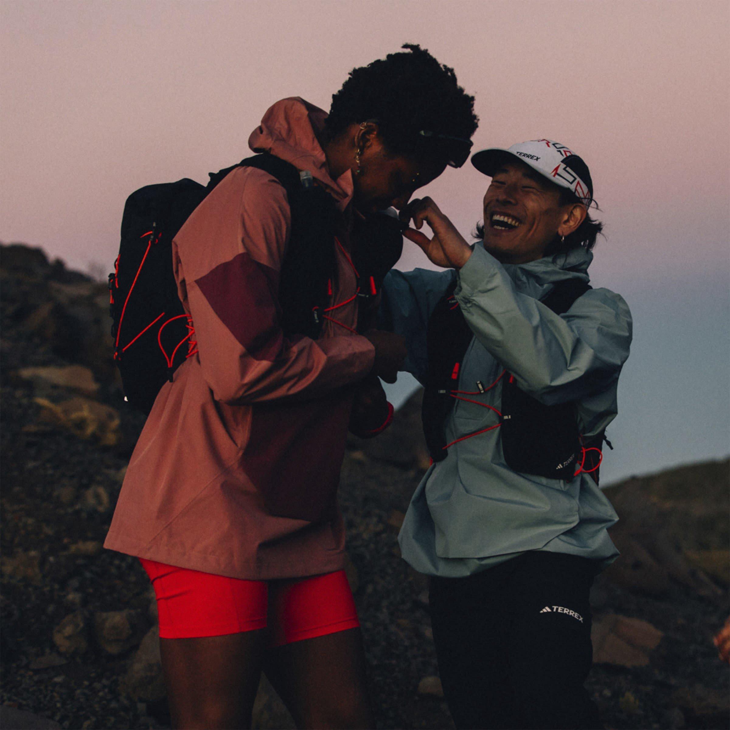 Argilla Calda - adidas - Terrex Xploric Climaproof Half Zip Waterproof Jacket - 12