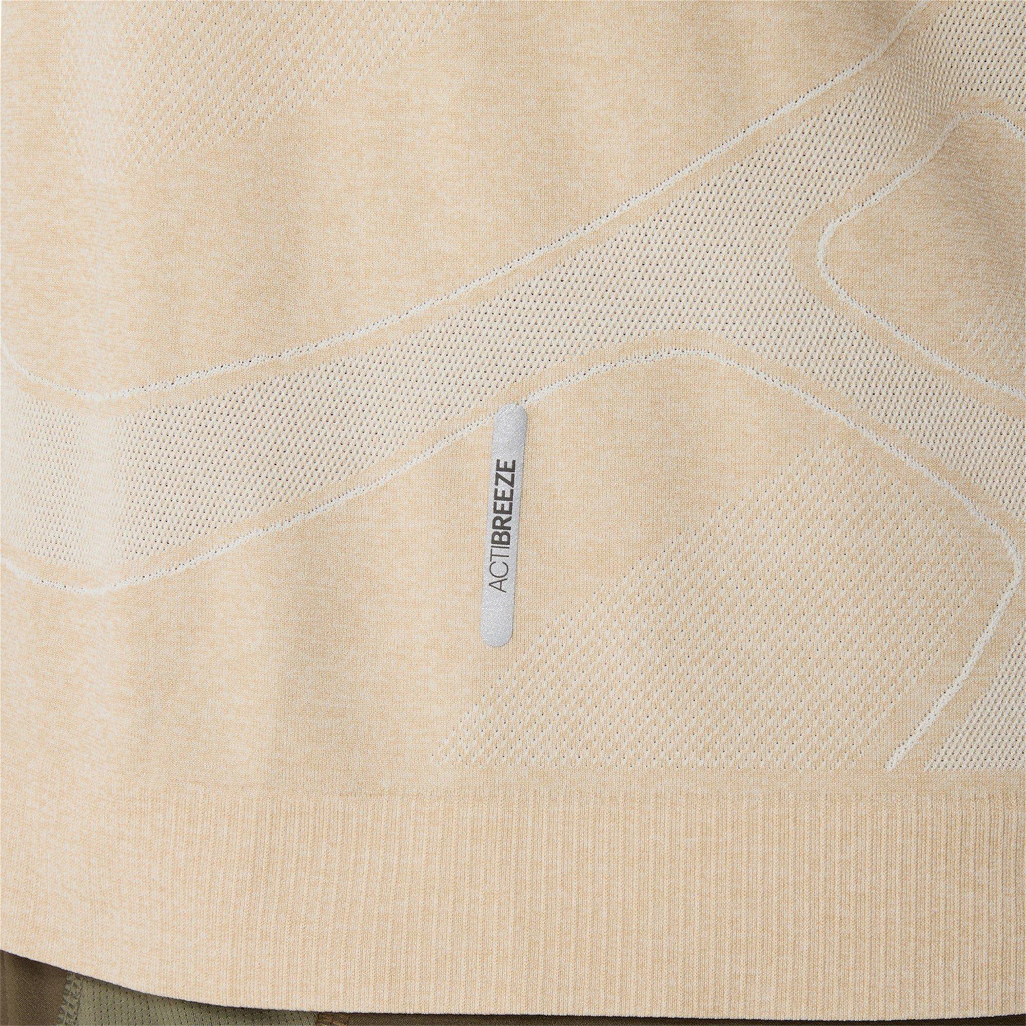 Creme - Asics - Road Seamless Short-Sleeve Performance Running Top - 5