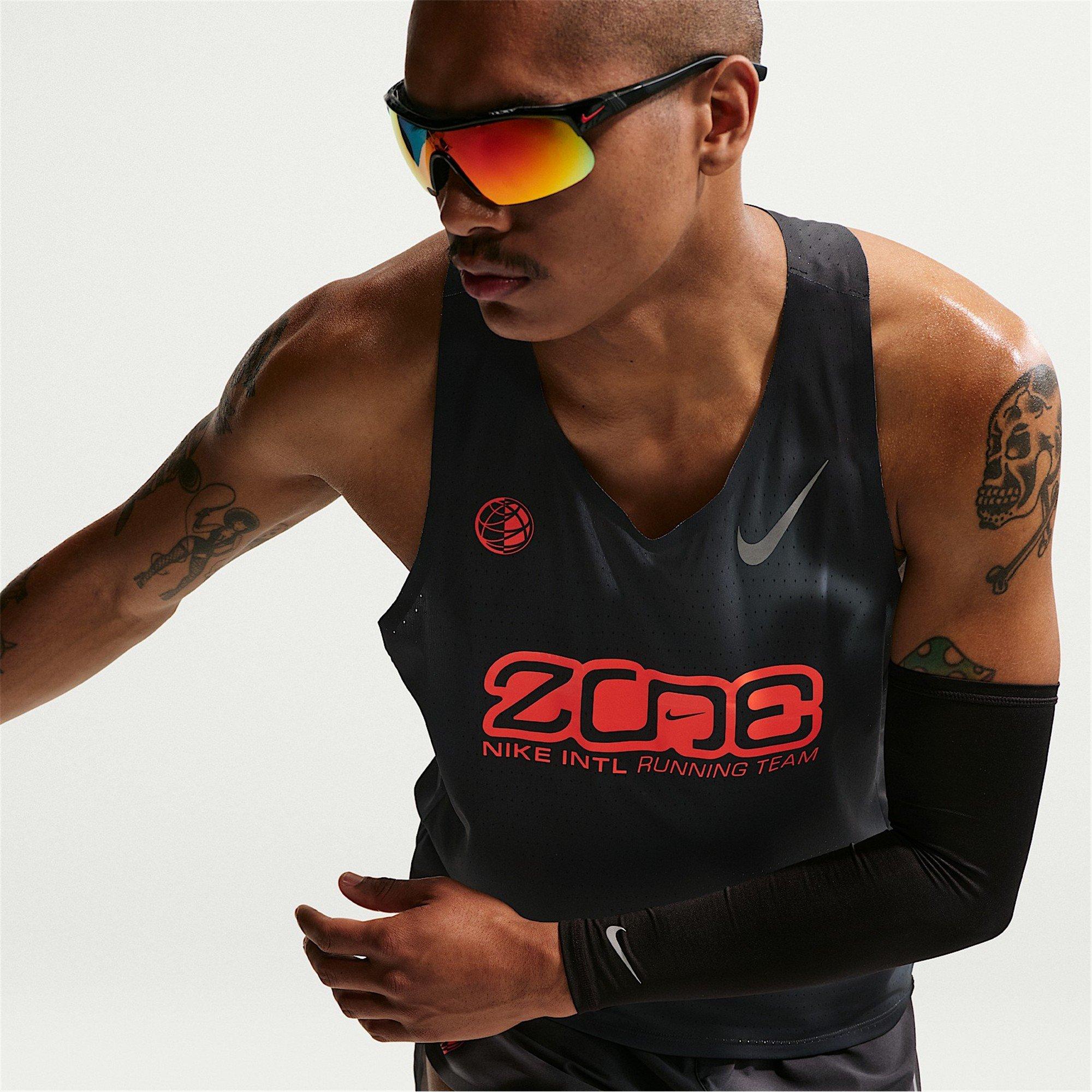Black/Crimson - Nike - Men's AeroSwift Running Vest - 3