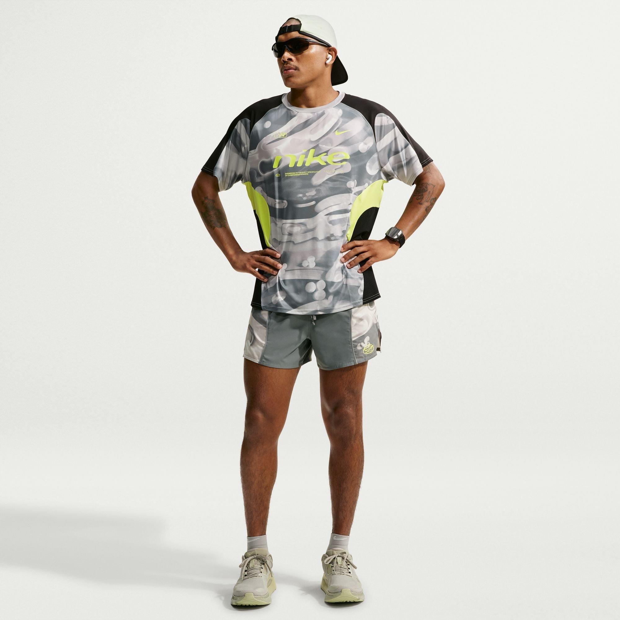 Smoke Grey/Blk - Nike - Nike Disrupt Running Sn64 - 5