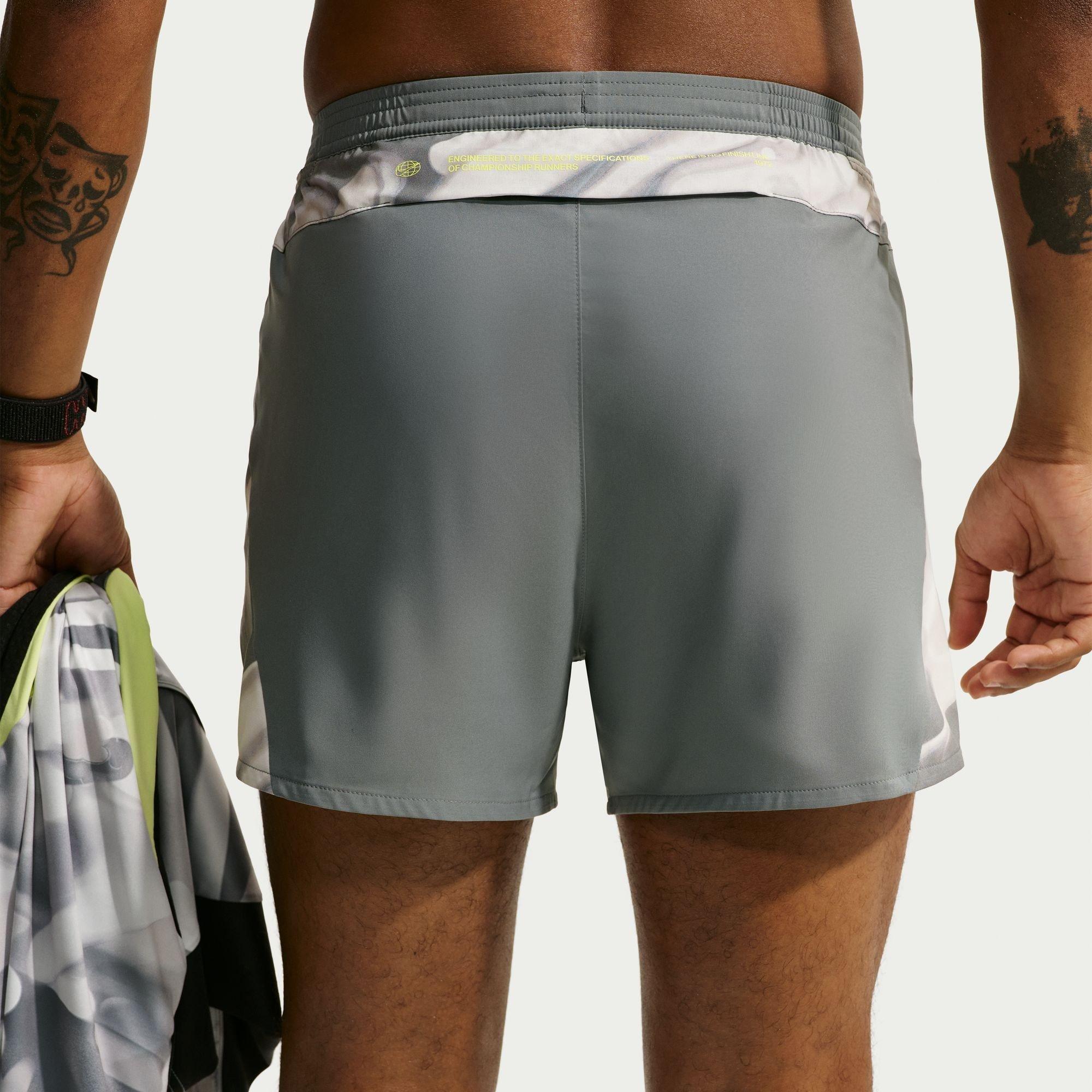 Rook Grijs/Zwart - Nike - Nike Disrupt Running Sn64 - 5