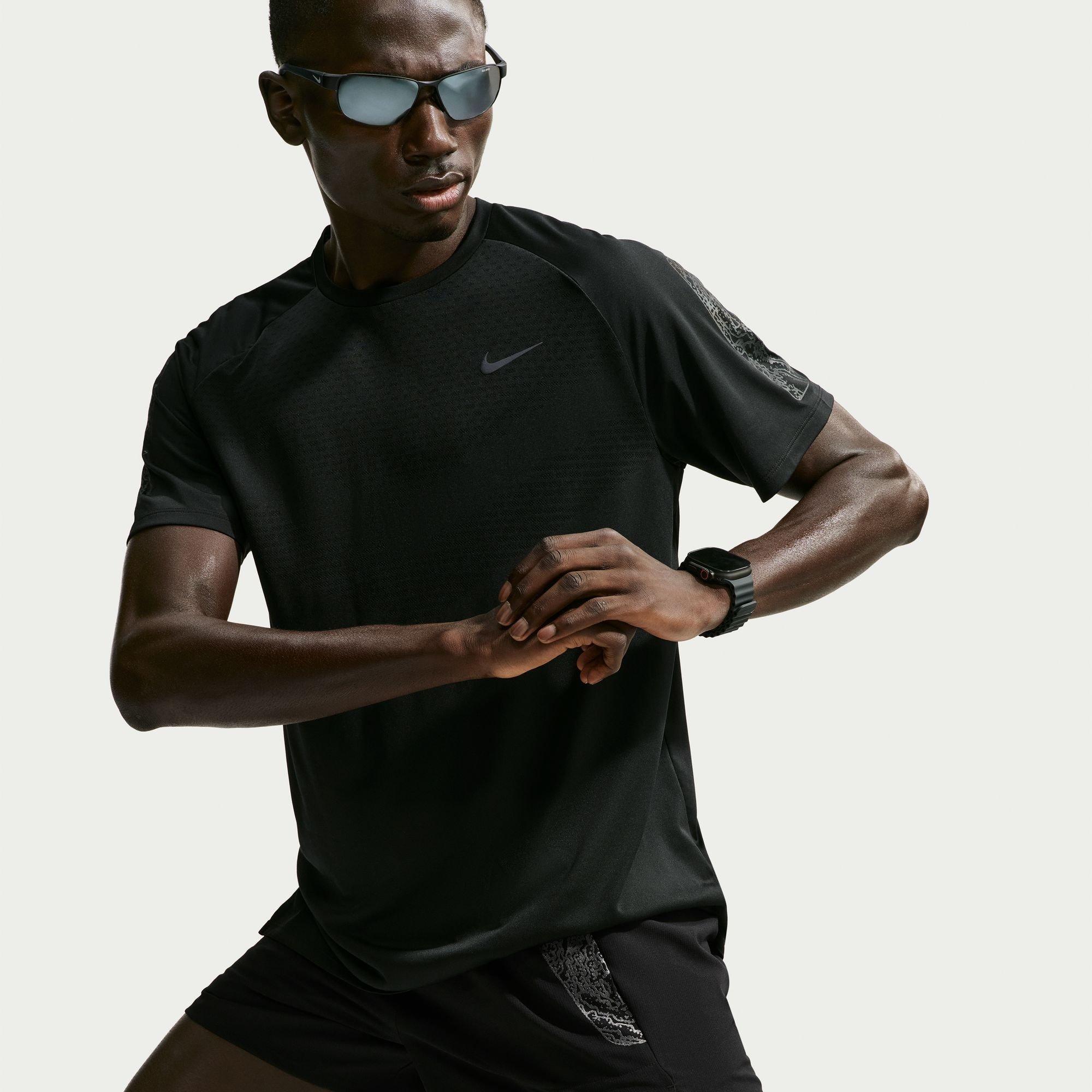 Black - Nike - Nike Stride W Short Sn64 - 6