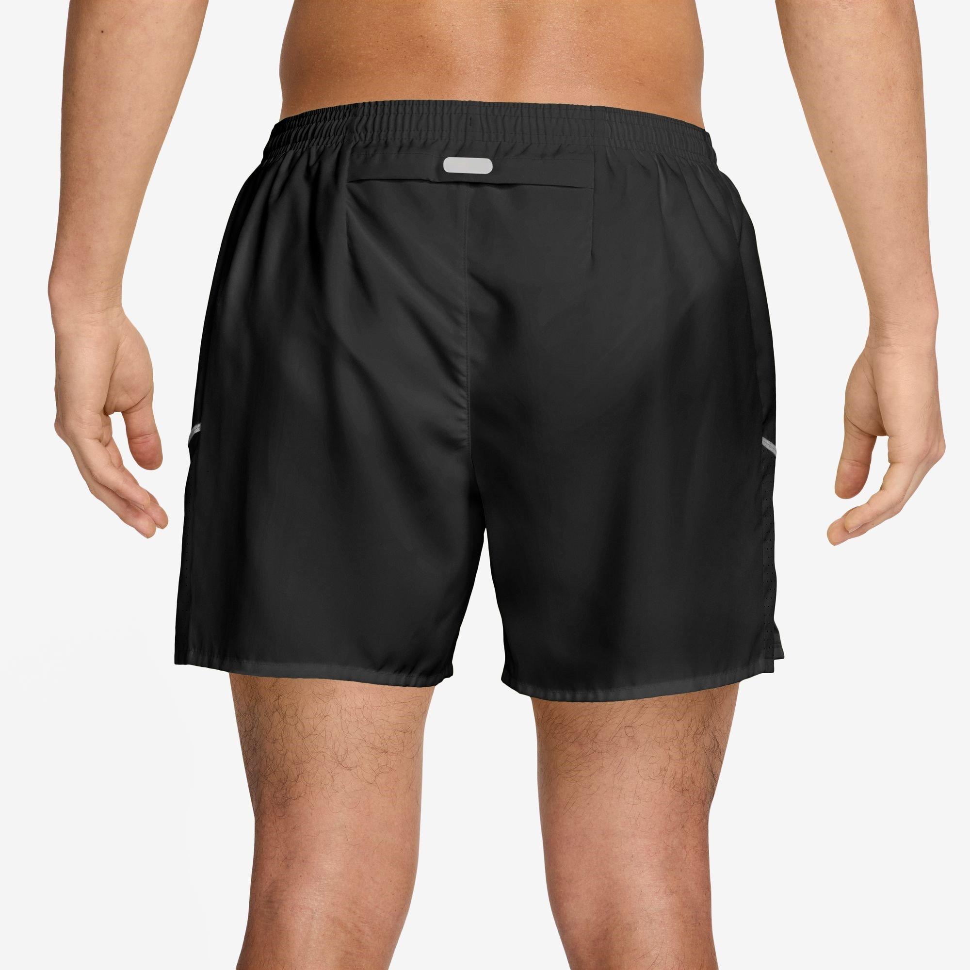Zwart - Nike - Miler 5in Short Sn00 - 2