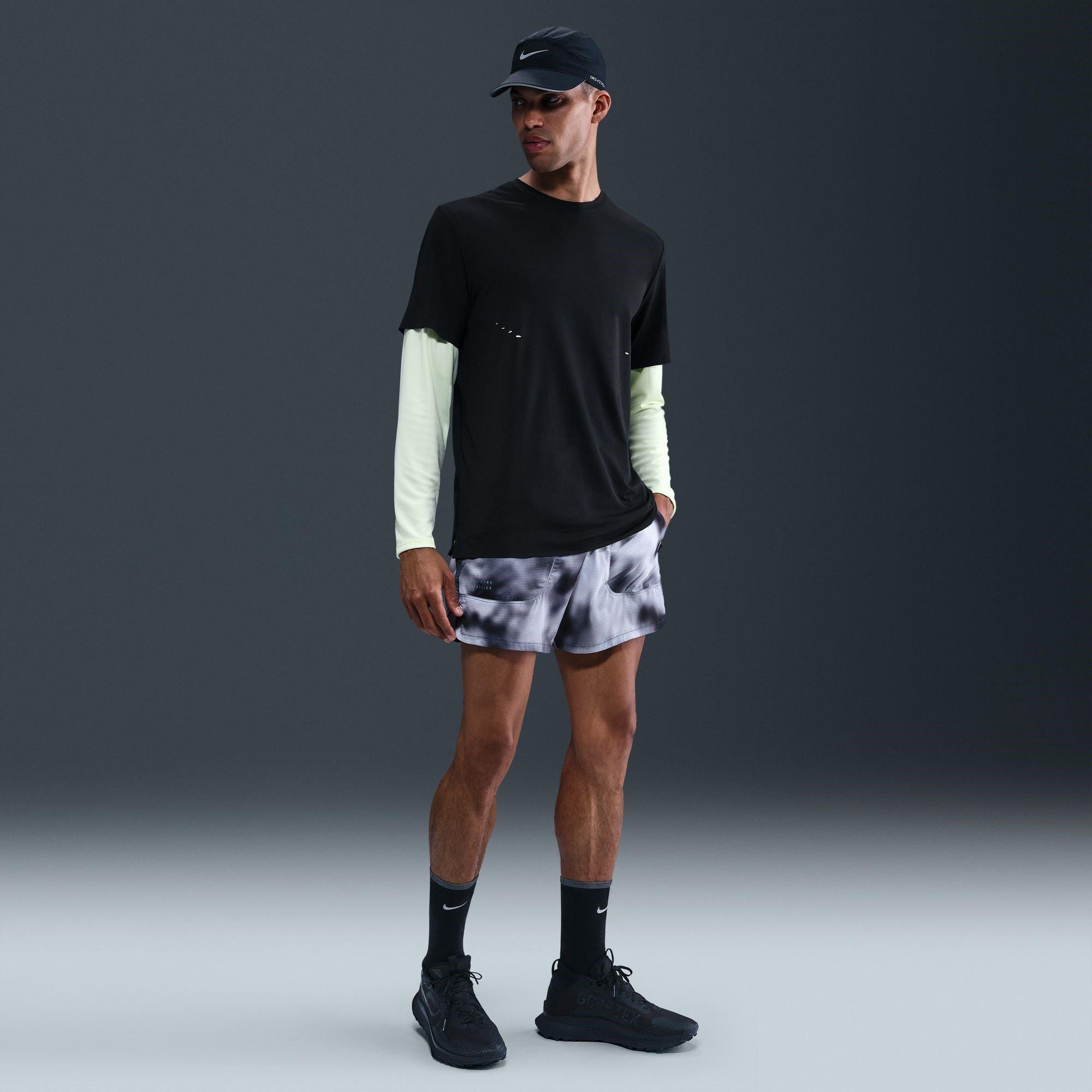 Black - Nike - Dfadv Run Tee Sn54 - 8