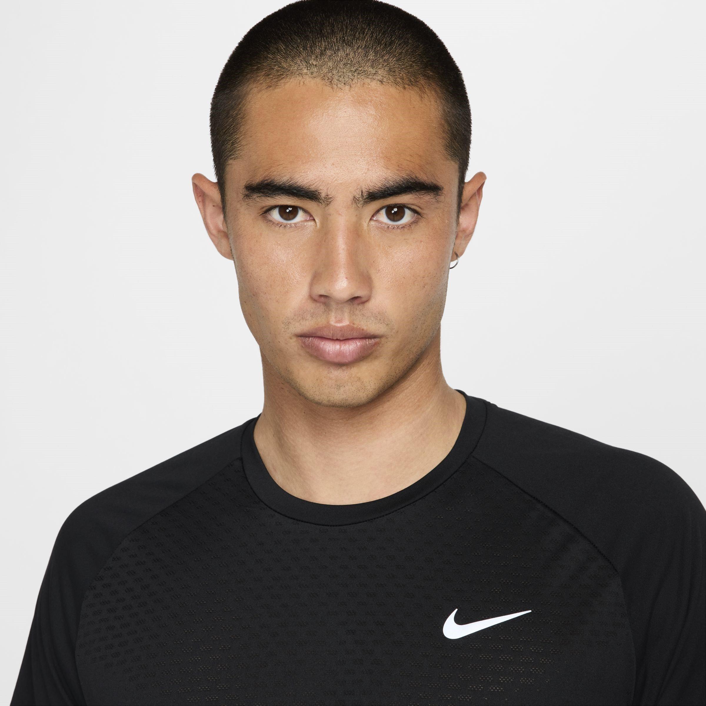Black/R.Silver - Nike - Stride Mens Dri-FIT ADV Running T-Shirt - 3