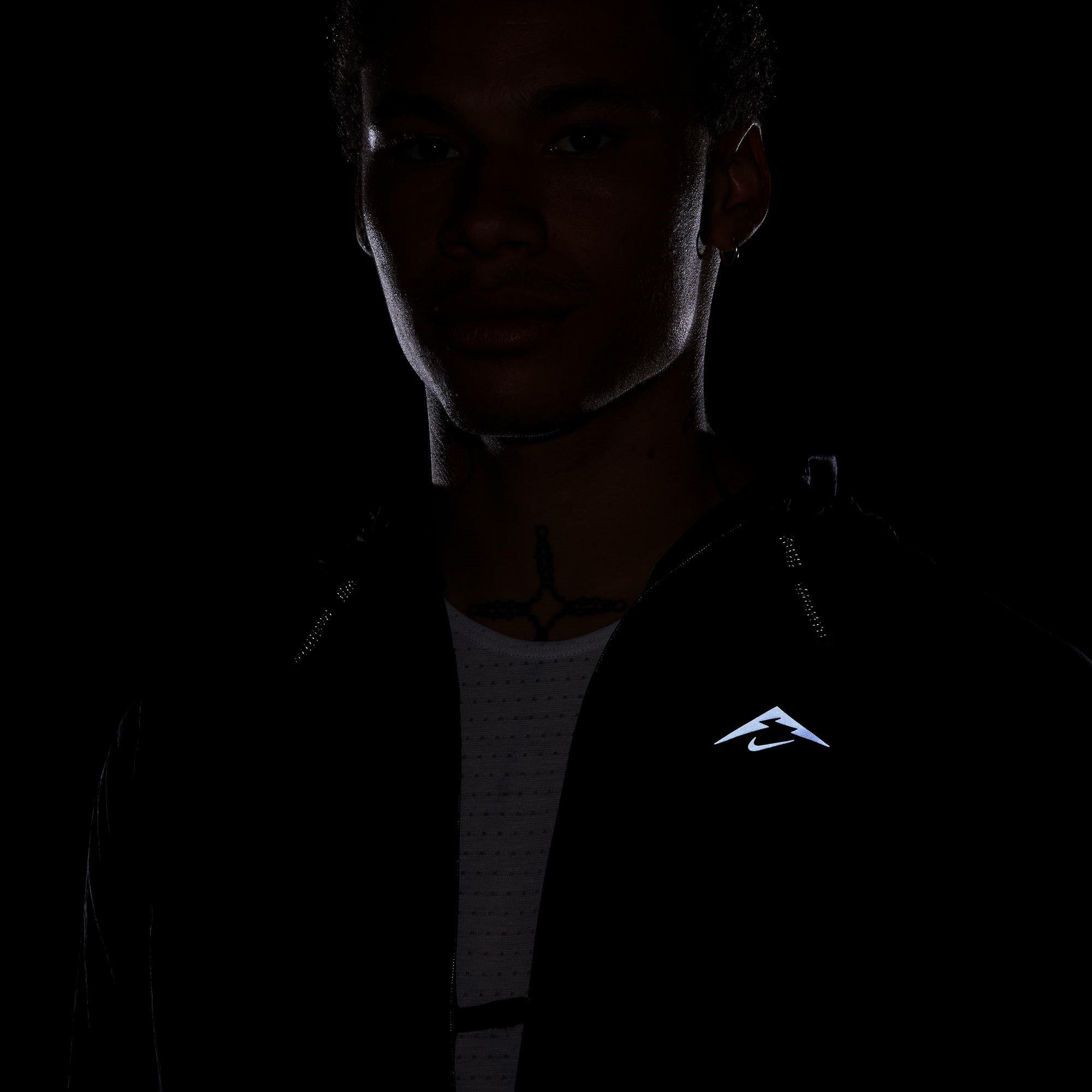 Blk/Anthrac/Wht - Nike - Trail Aireez Men's Running Jacket - 12