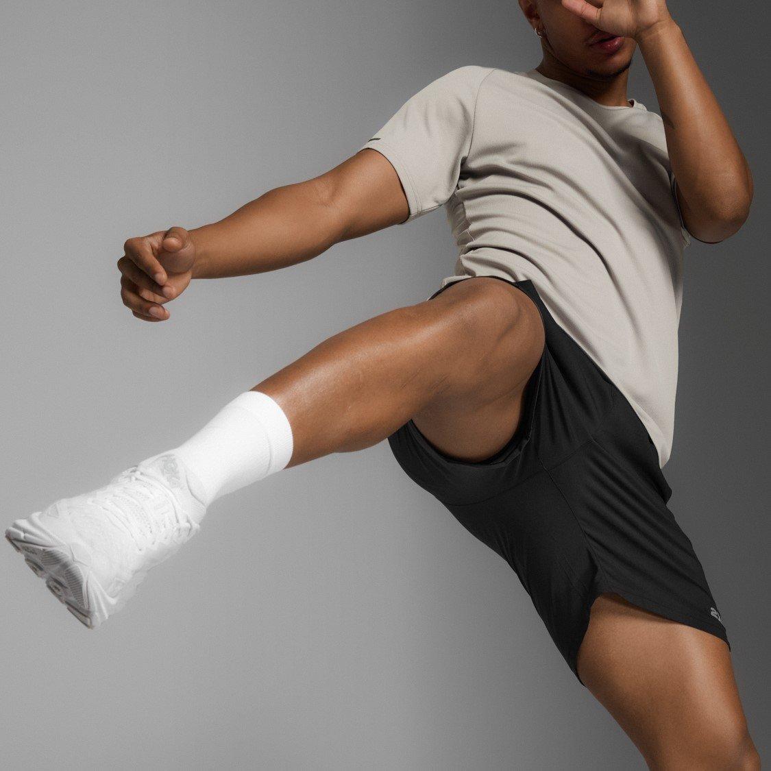 Carbon/Blk Ref - 2XU - Aero Mens Performance T Shirt - 4