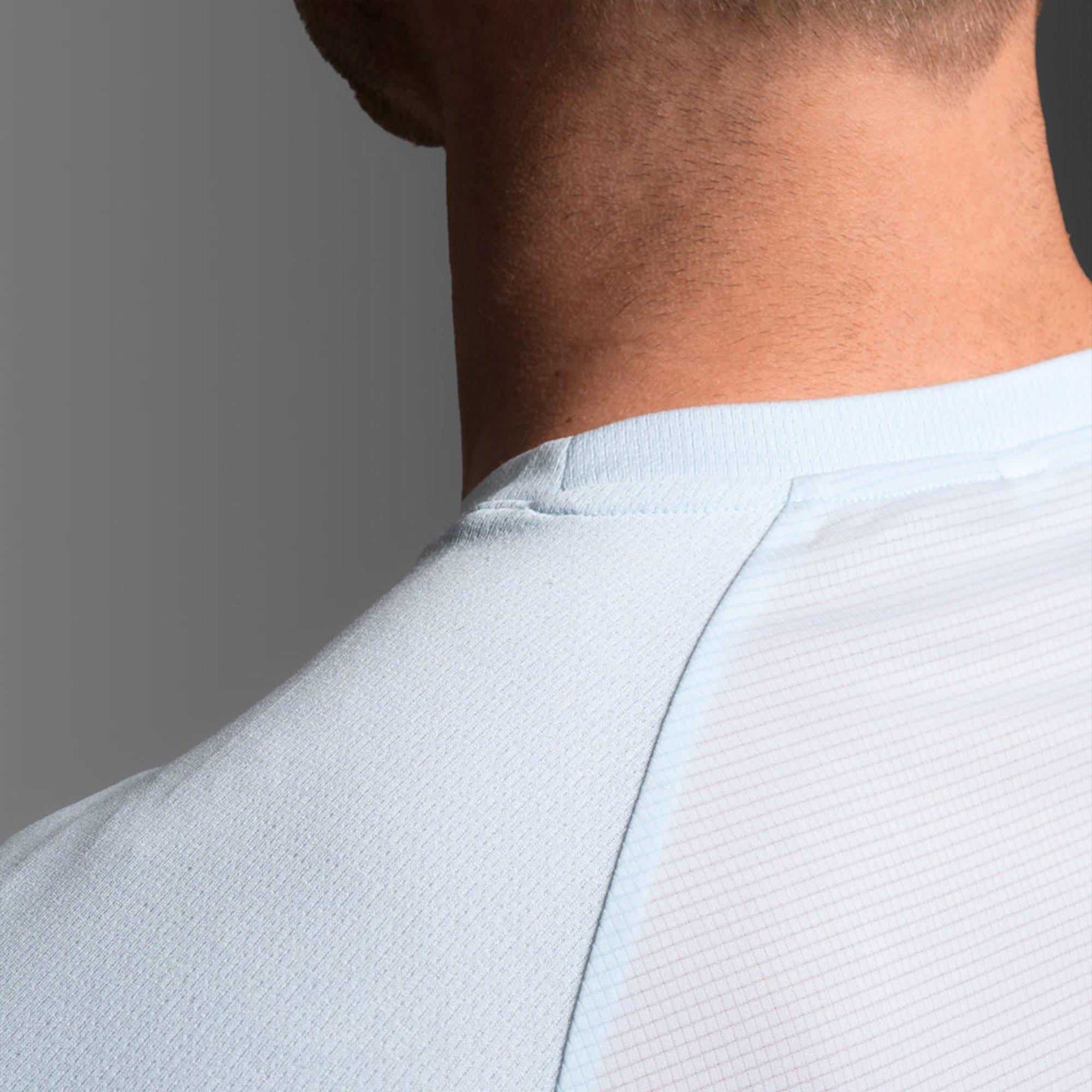 Moonstone/Blk - 2XU - Aero Mesh Tee Sn54 - 3