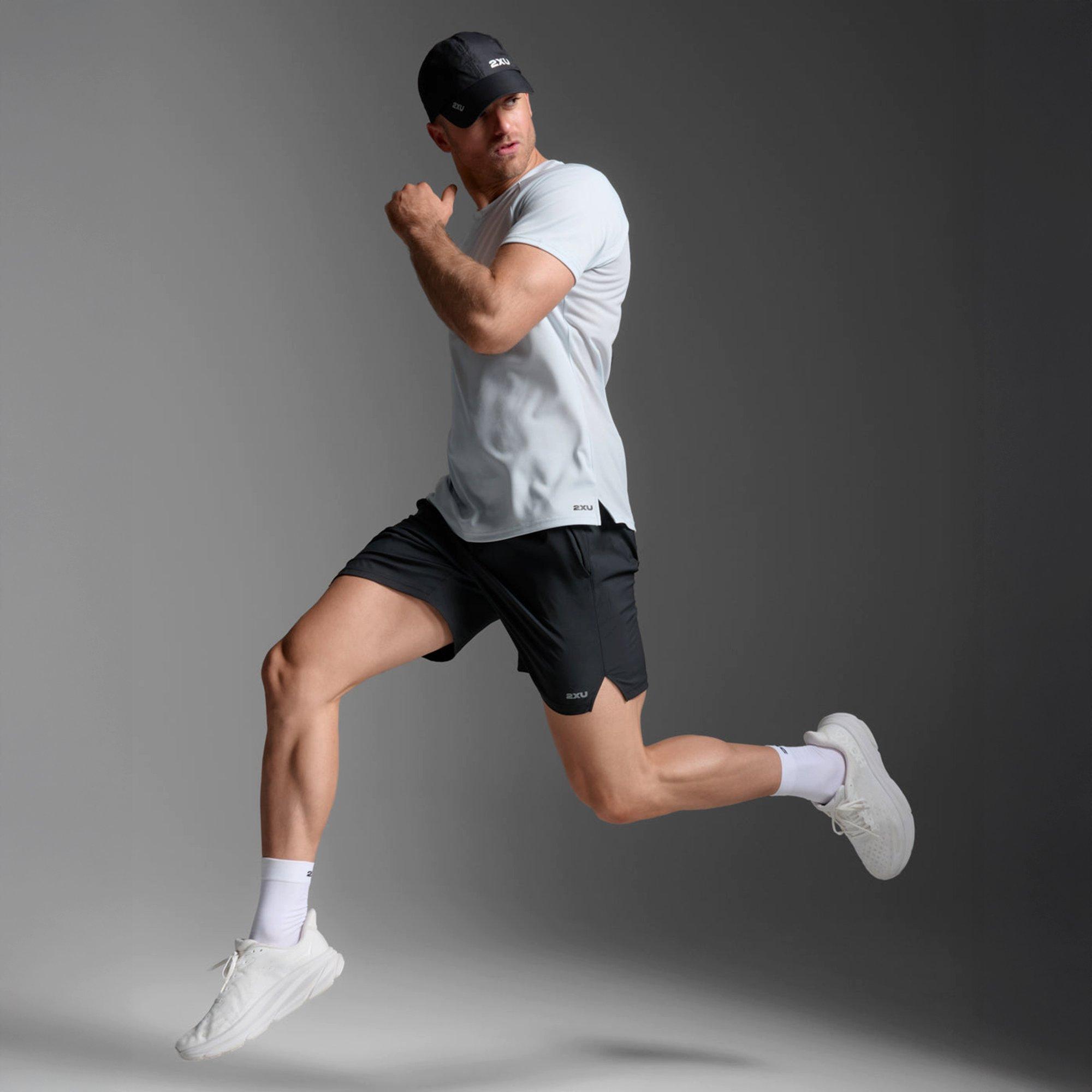 Moonstone/Blk - 2XU - Aero Mesh Tee Sn54 - 9