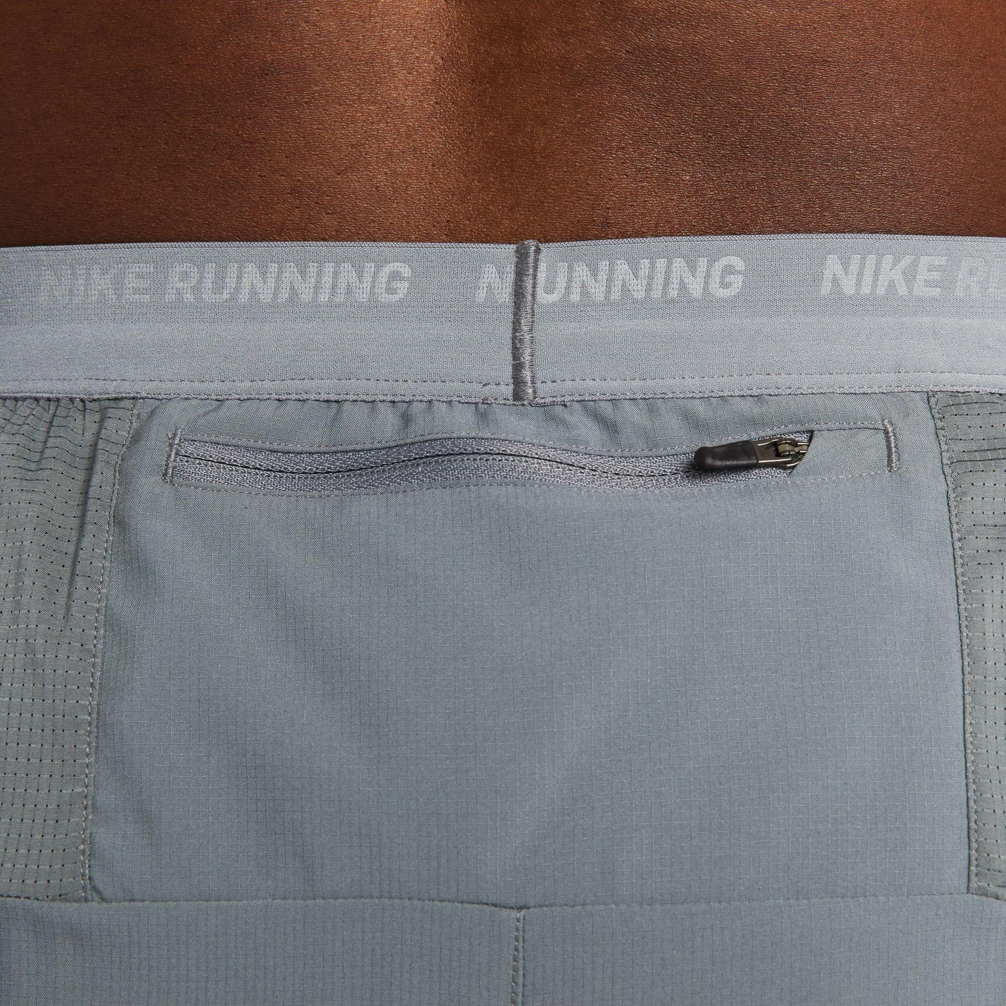 Gris humo - Nike - Stride Men's Dri-FIT 5 Brief-Lined Running Shorts - 5
