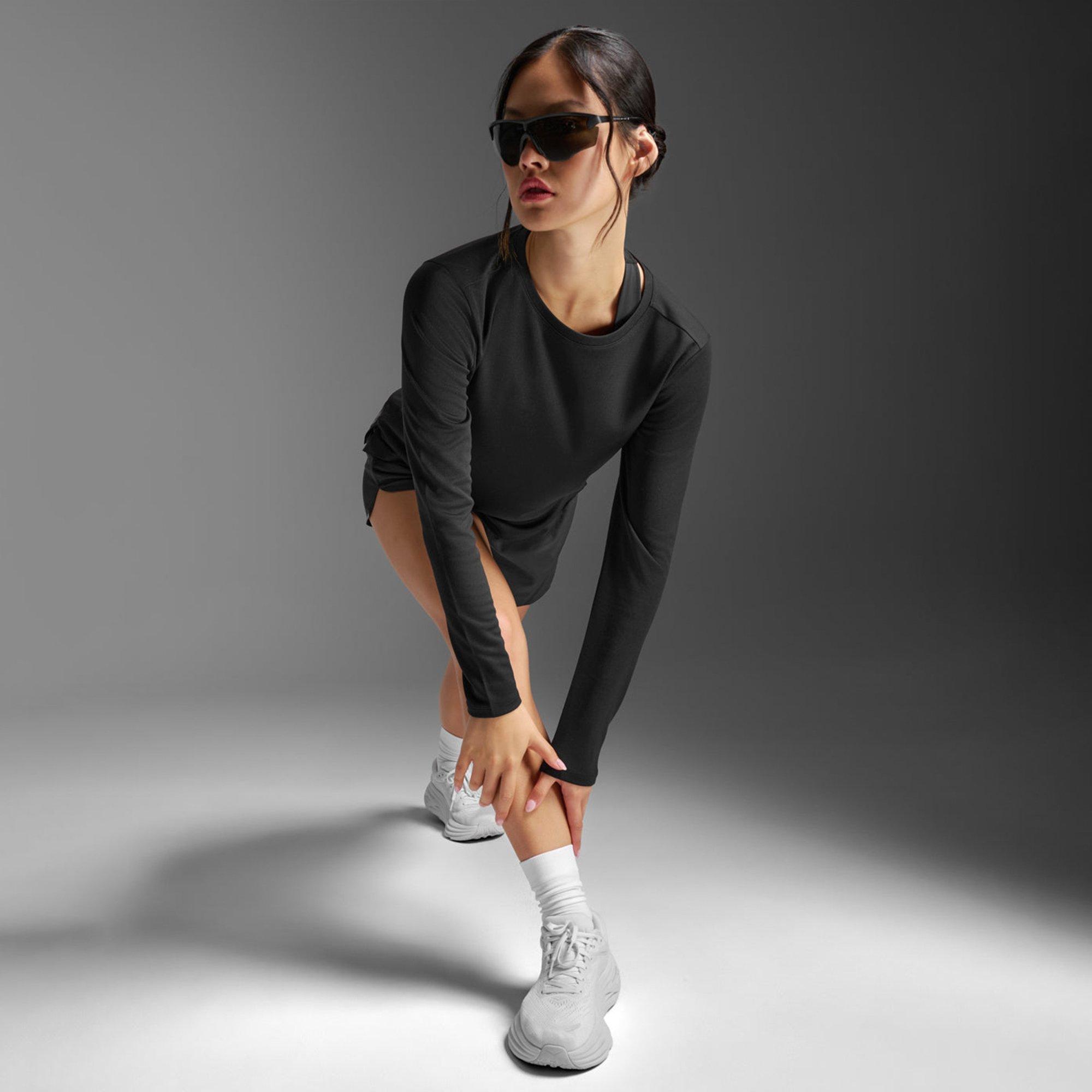 Black/Silver - 2XU - Women's Aero Mesh Long Sleeve Performance Running Top - 6