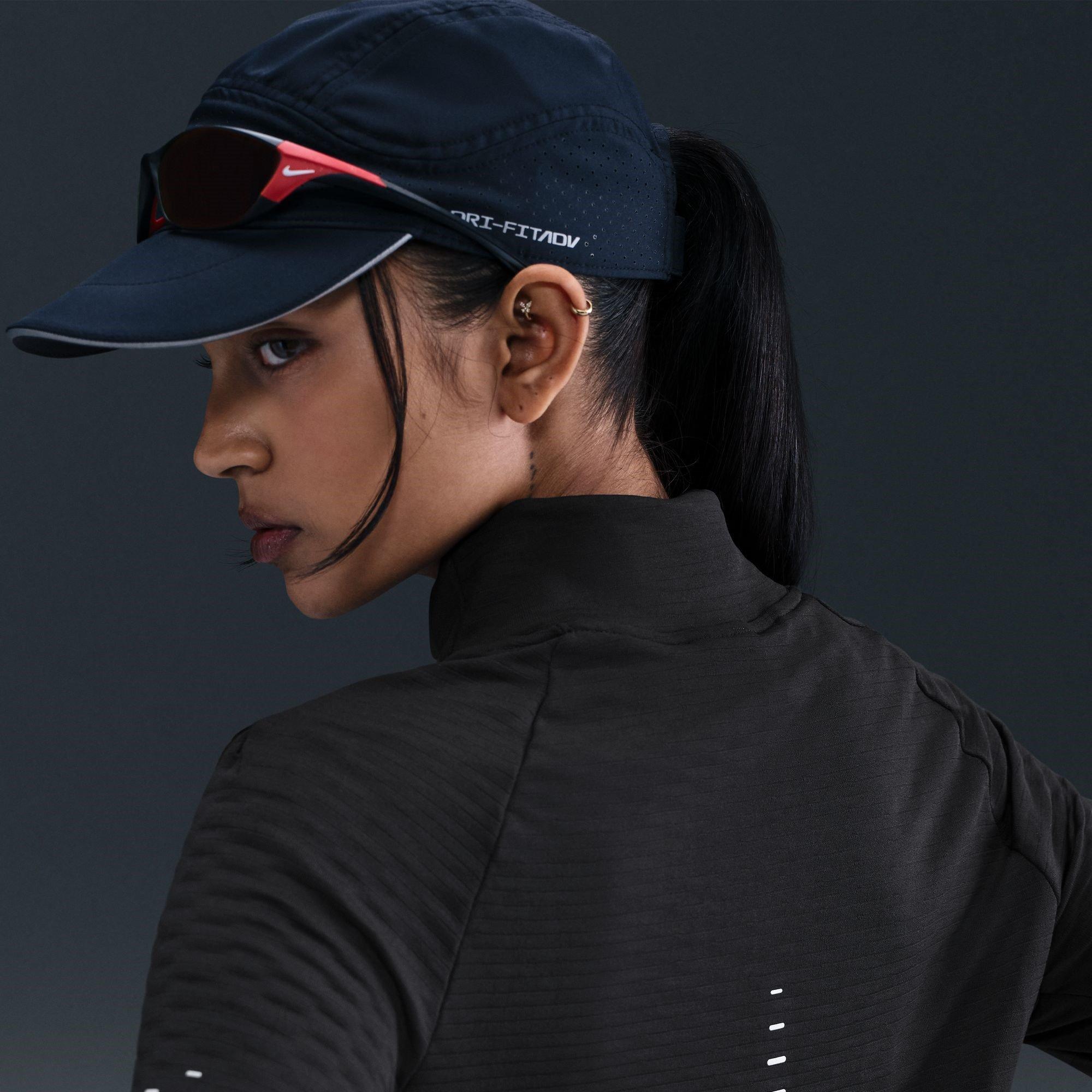 BLACK/REFLECTIV - Nike - W SWIFT SP TF T Ld61 - 11