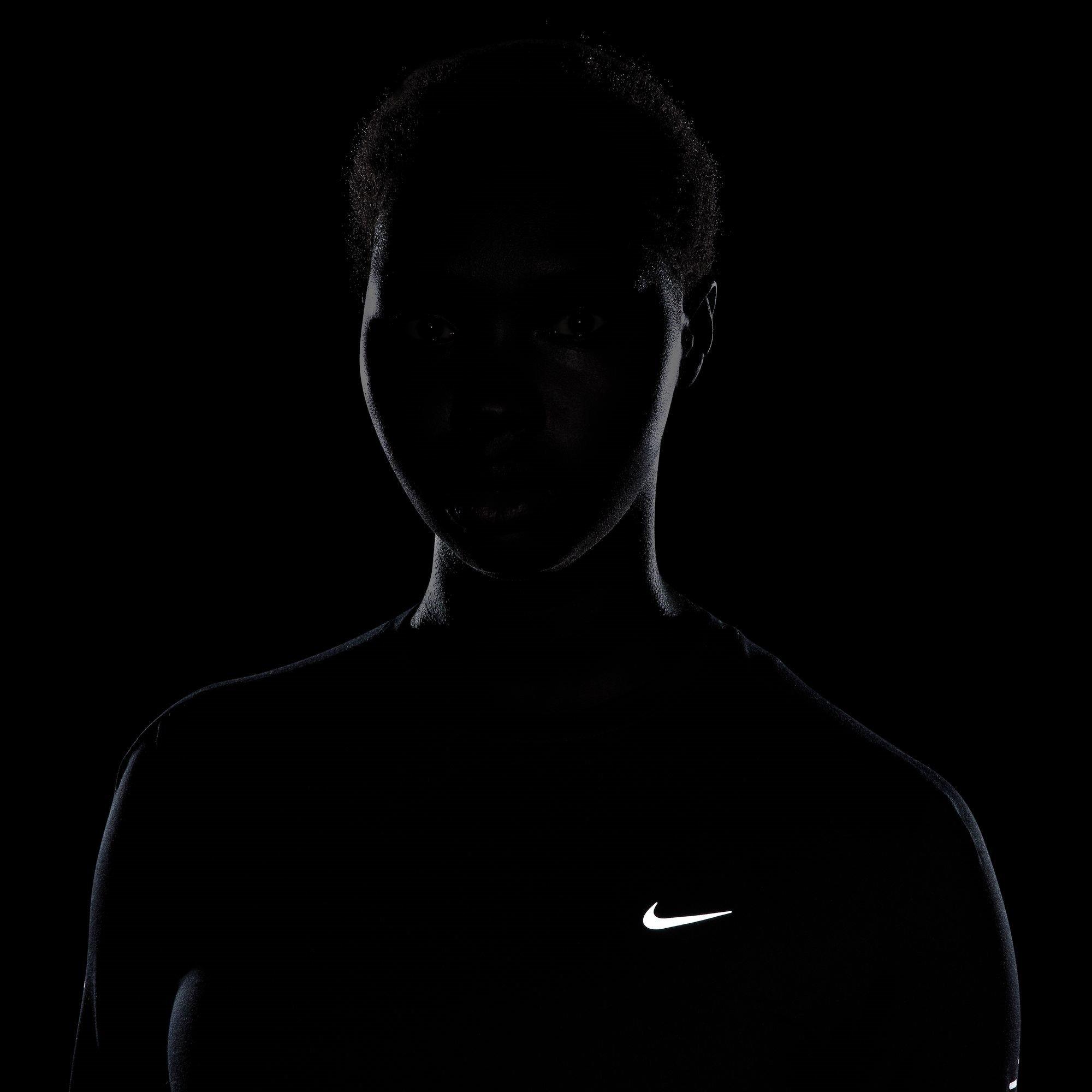 Black/Silv - Nike - Swift Df UV Running Top - 11