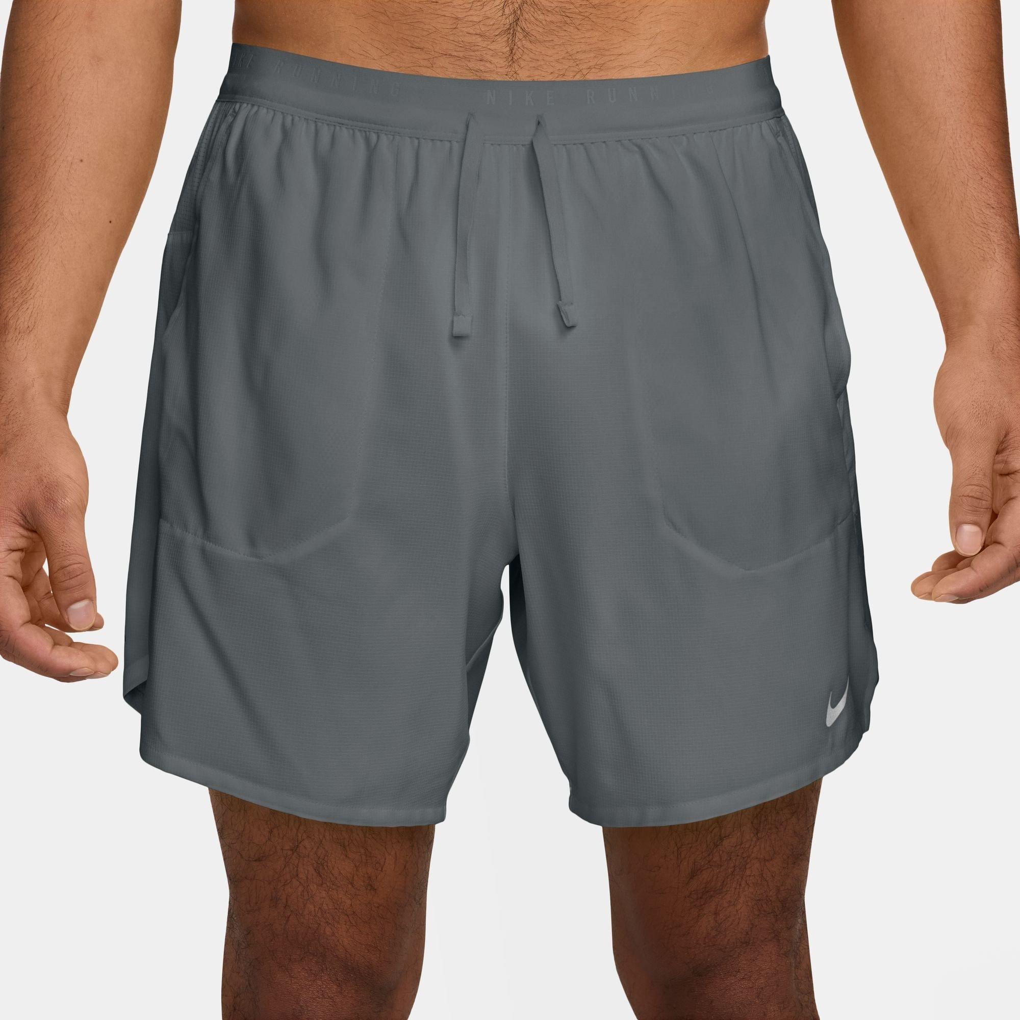 Nike Men's Stride 7In Short - Smoke Grey/Silv - 2XL