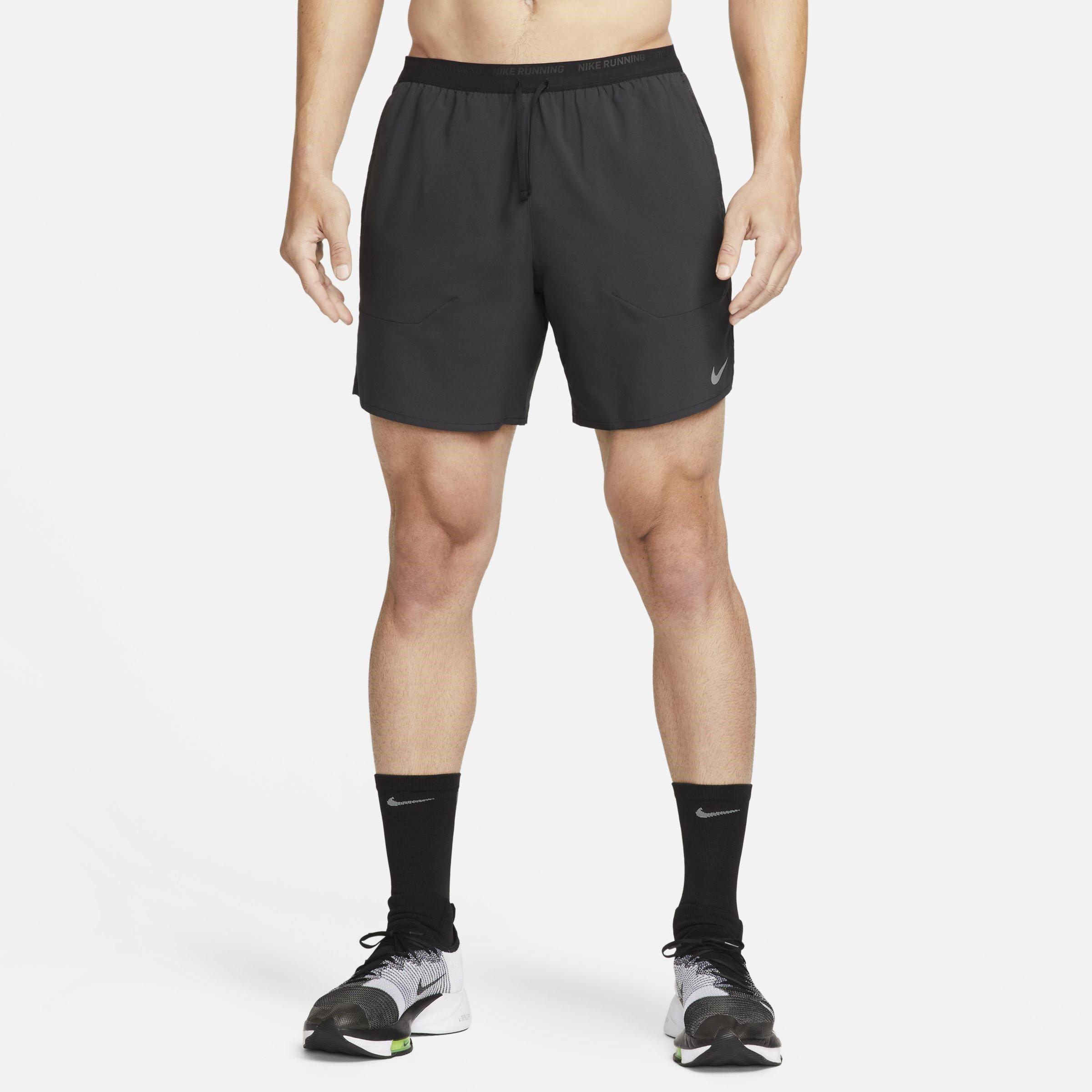 Schwarz/Schwarz/Silber - Nike - Stride 7In Short - 3