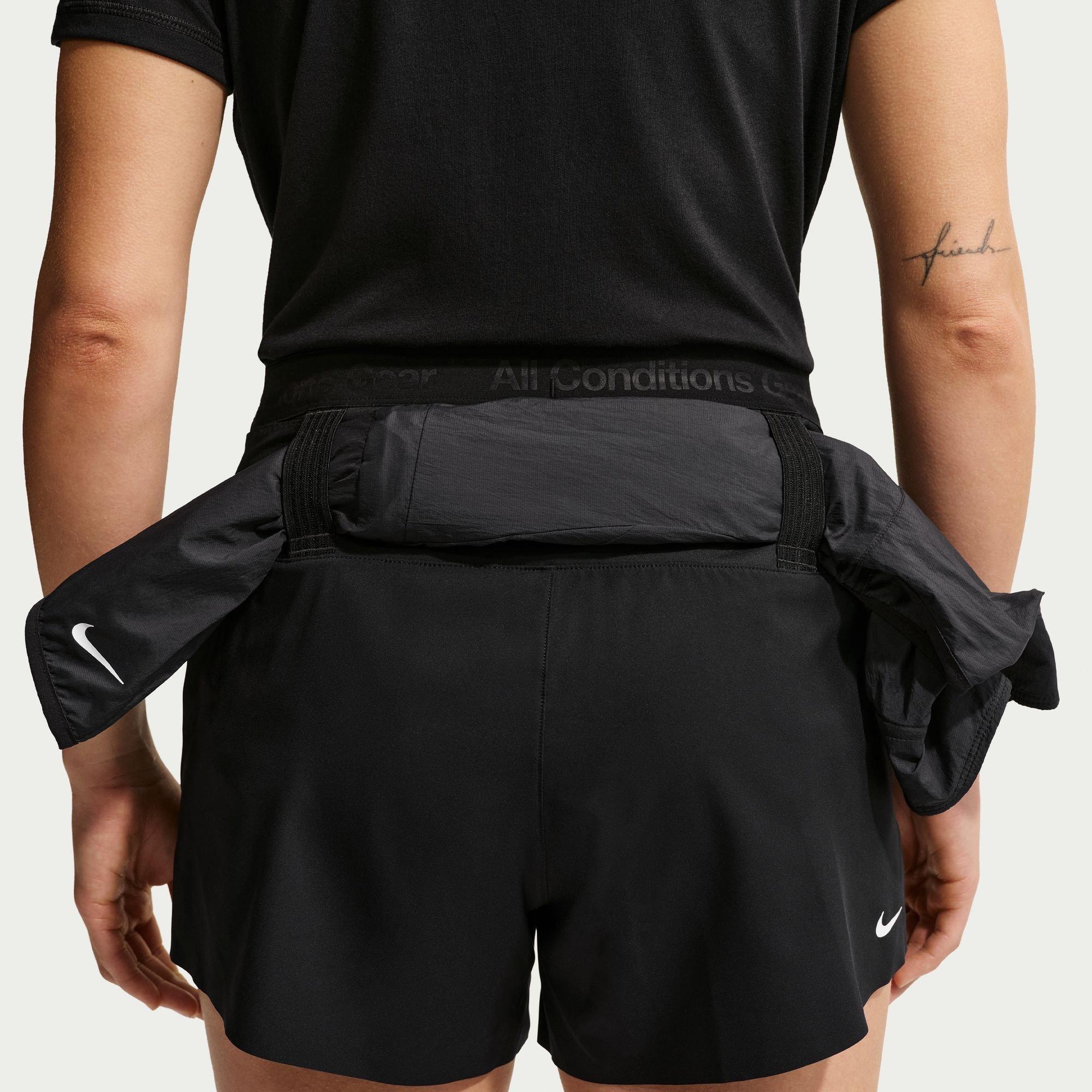 Preto/Branco - Nike - Women's Performance Running Shorts - 10