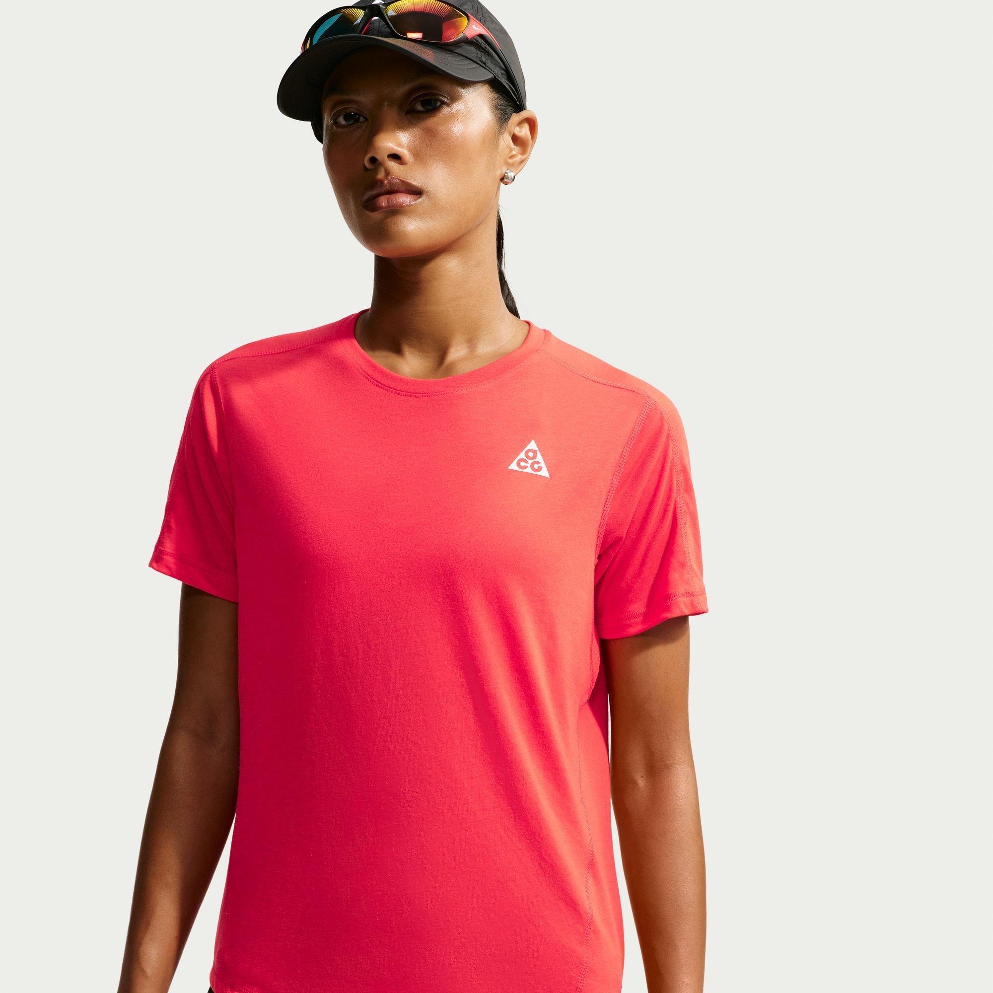 Nike Women's Short Sleeve Running T-Shirt