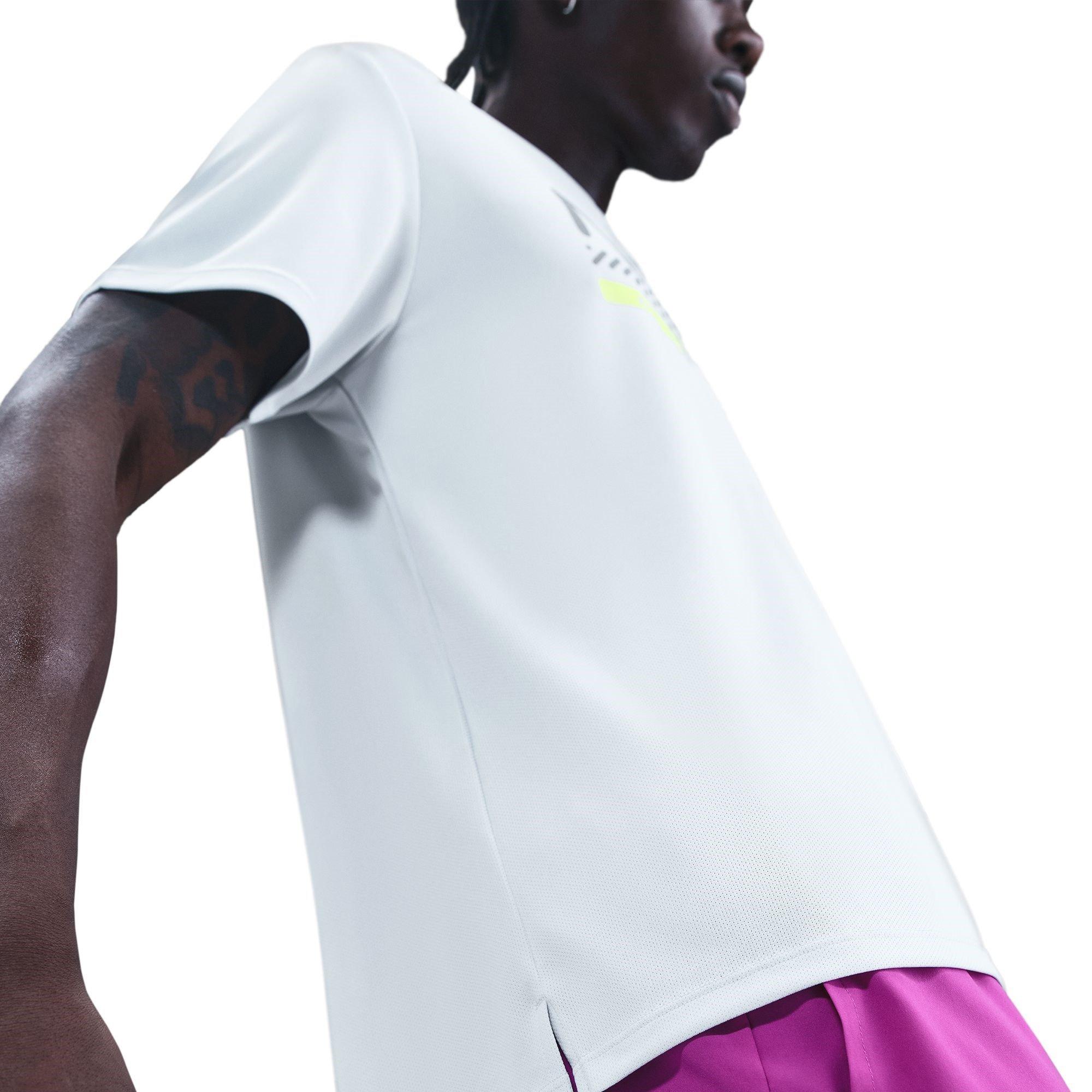 Platinum - Nike - Wint Miler Tee Sn54 - 2