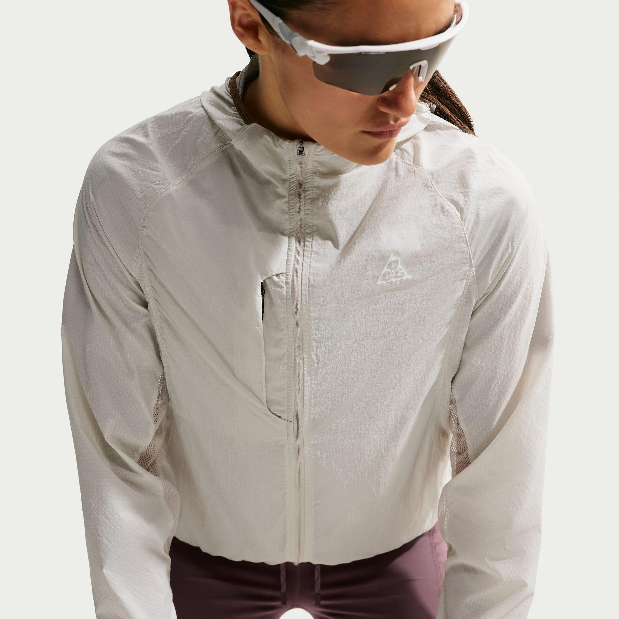 Bois d'ore/Blanc - Nike - Women's ACG Running Jacket - 3