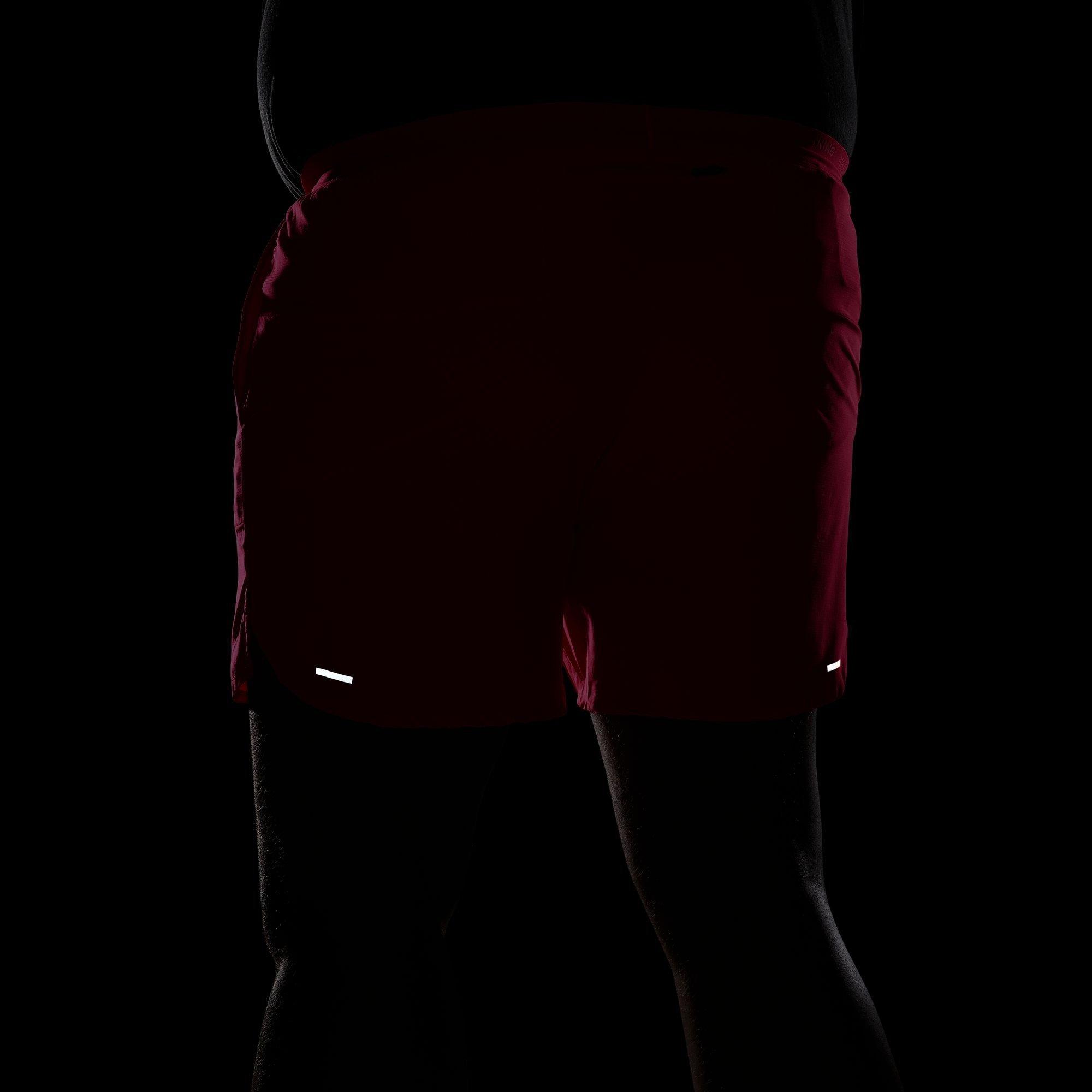 Svijetlo grimizno - Nike - Dri-FIT Stride Men's 7 Brief-Lined Running Shorts - 9