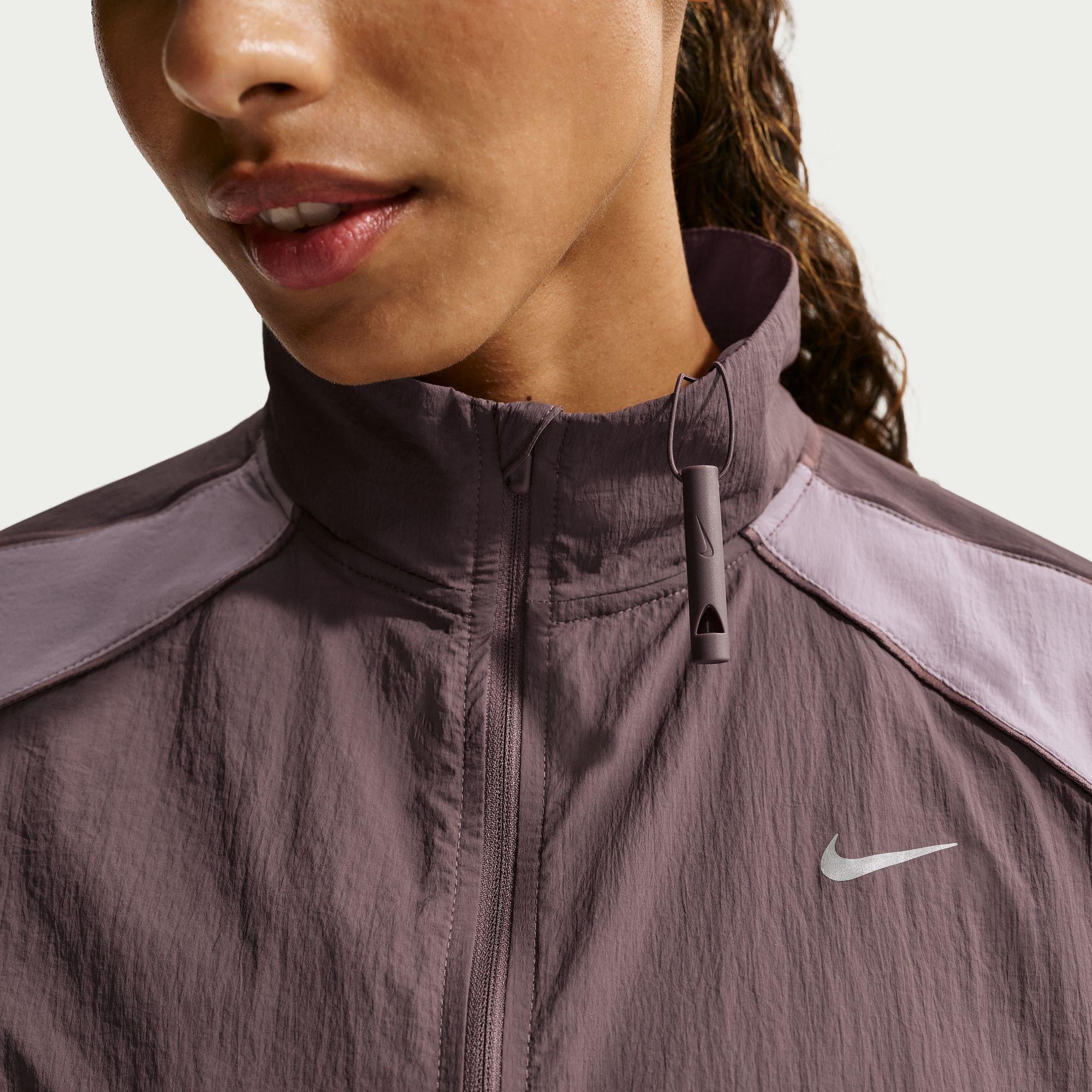 Tatuaje/Violeta - Nike - Swift Womens Repel Packable Running Jacket - 3