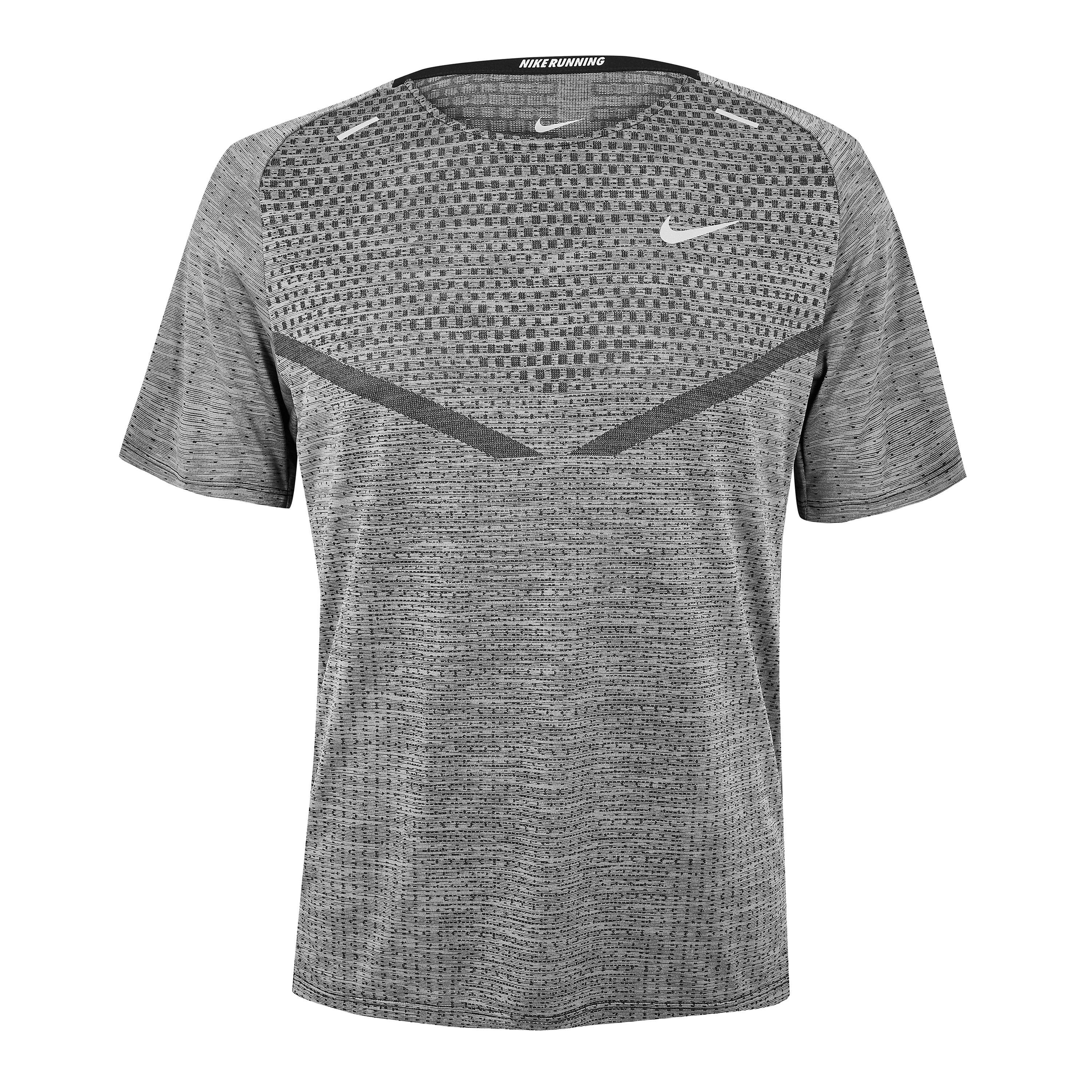 Noir Ultime - Under Armour - Velociti CW Layer Sn64 - 1