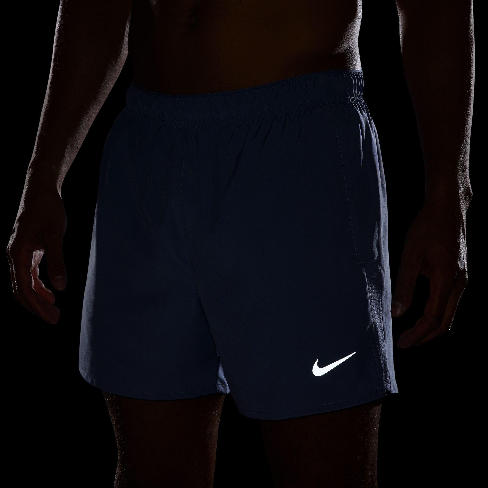 Svjetski indigo. - Nike - Dri-FIT Challenger Men's 5 Brief-Lined Versatile Shorts - 5